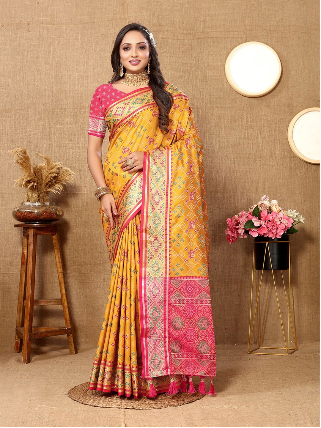 

MARGI DESIGNERS Ethnic Motifs Woven Design Zari Patola Saree, Yellow