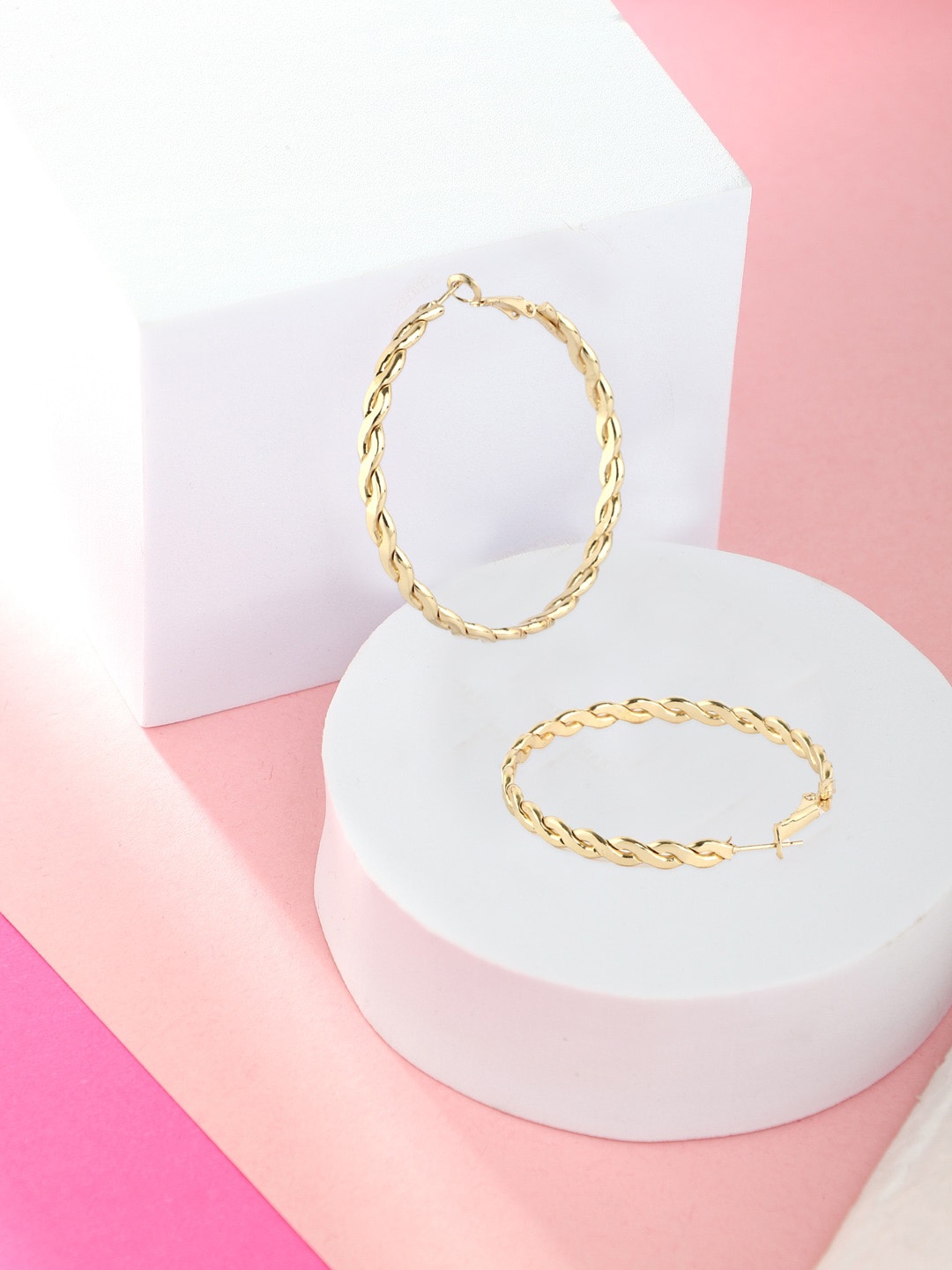 

DressBerry Gold Toned Gold-Plated Circular Hoop Earrings