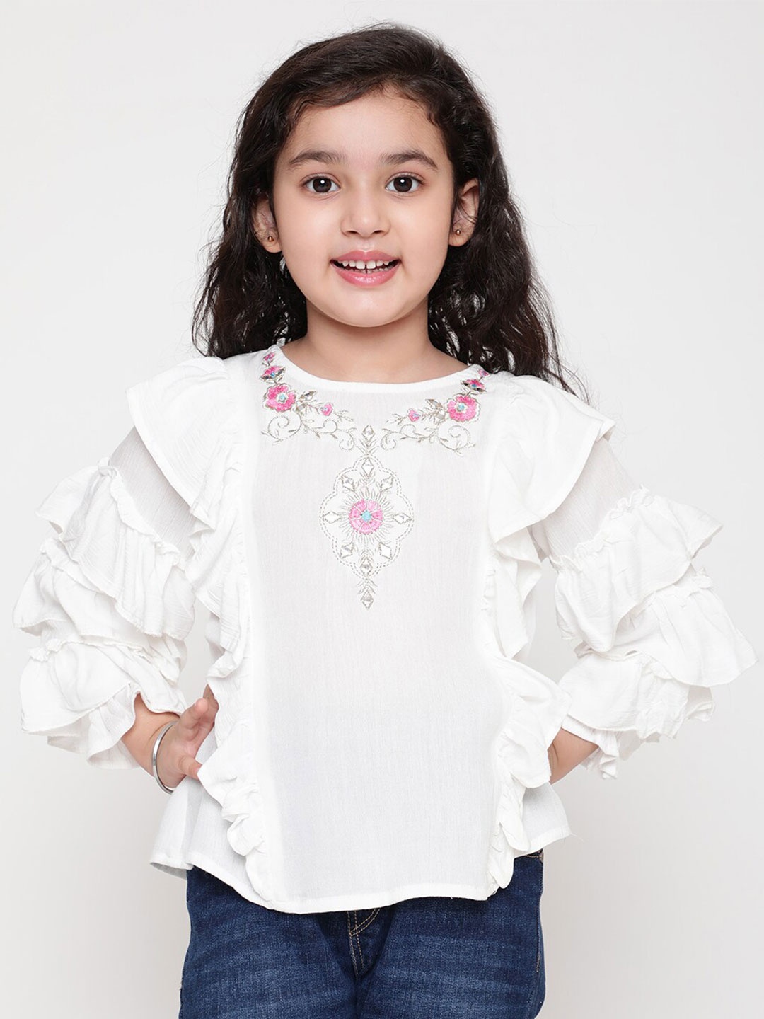 

BAESD Round Neck Flutter Sleeve Crepe Top, White