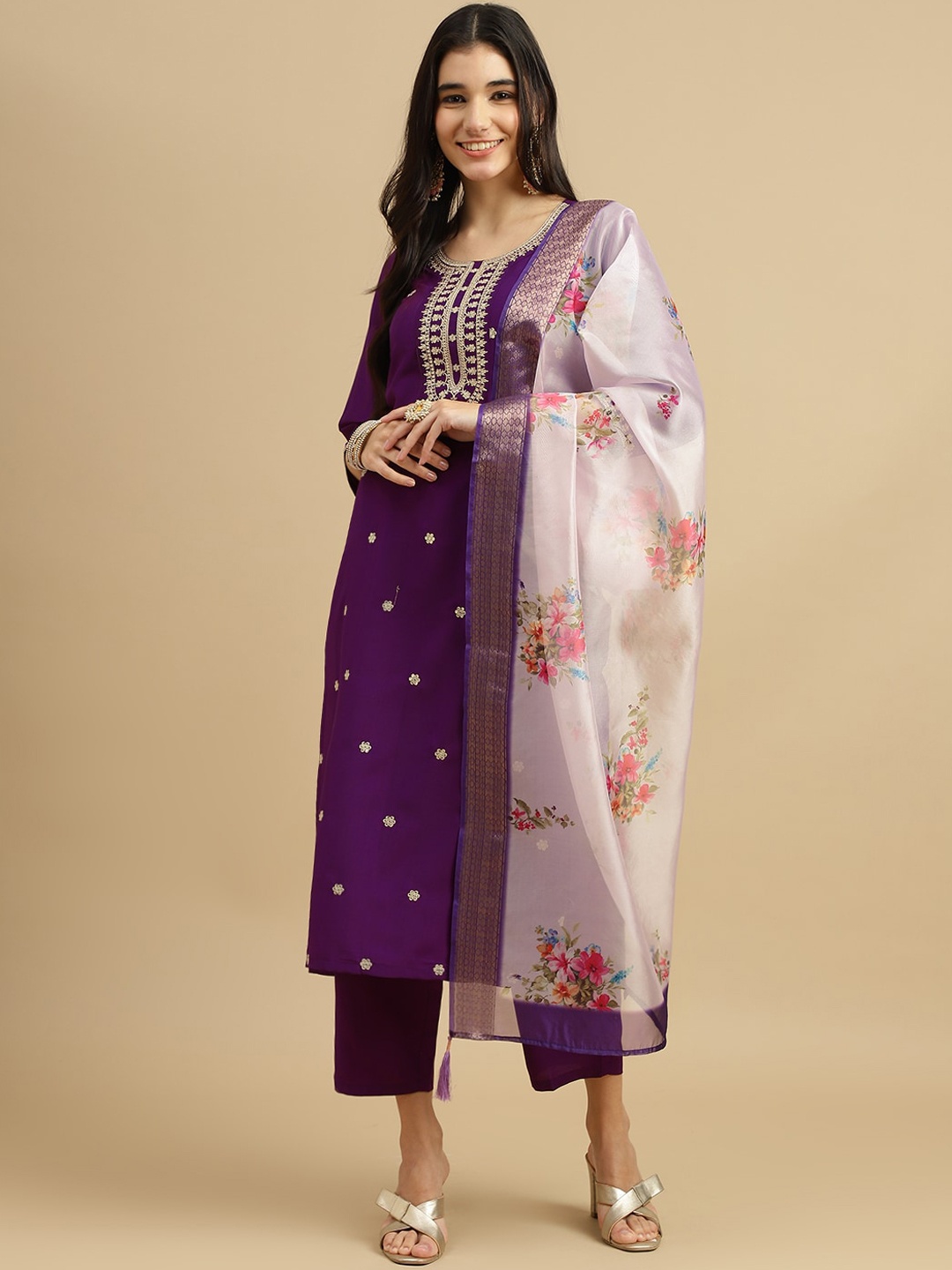 

J Turritopsis Ethnic Motifs Embroidered Regular Thread Work Kurta with Trousers & Dupatta, Violet