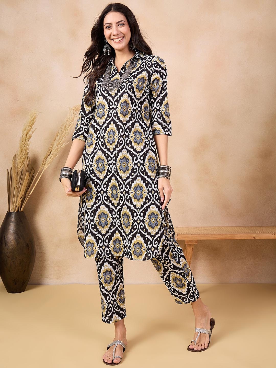 

Anouk Ethnic Motifs Printed Regular Shirt Collar Pure Cotton Straight Kurta With Trouser, Black