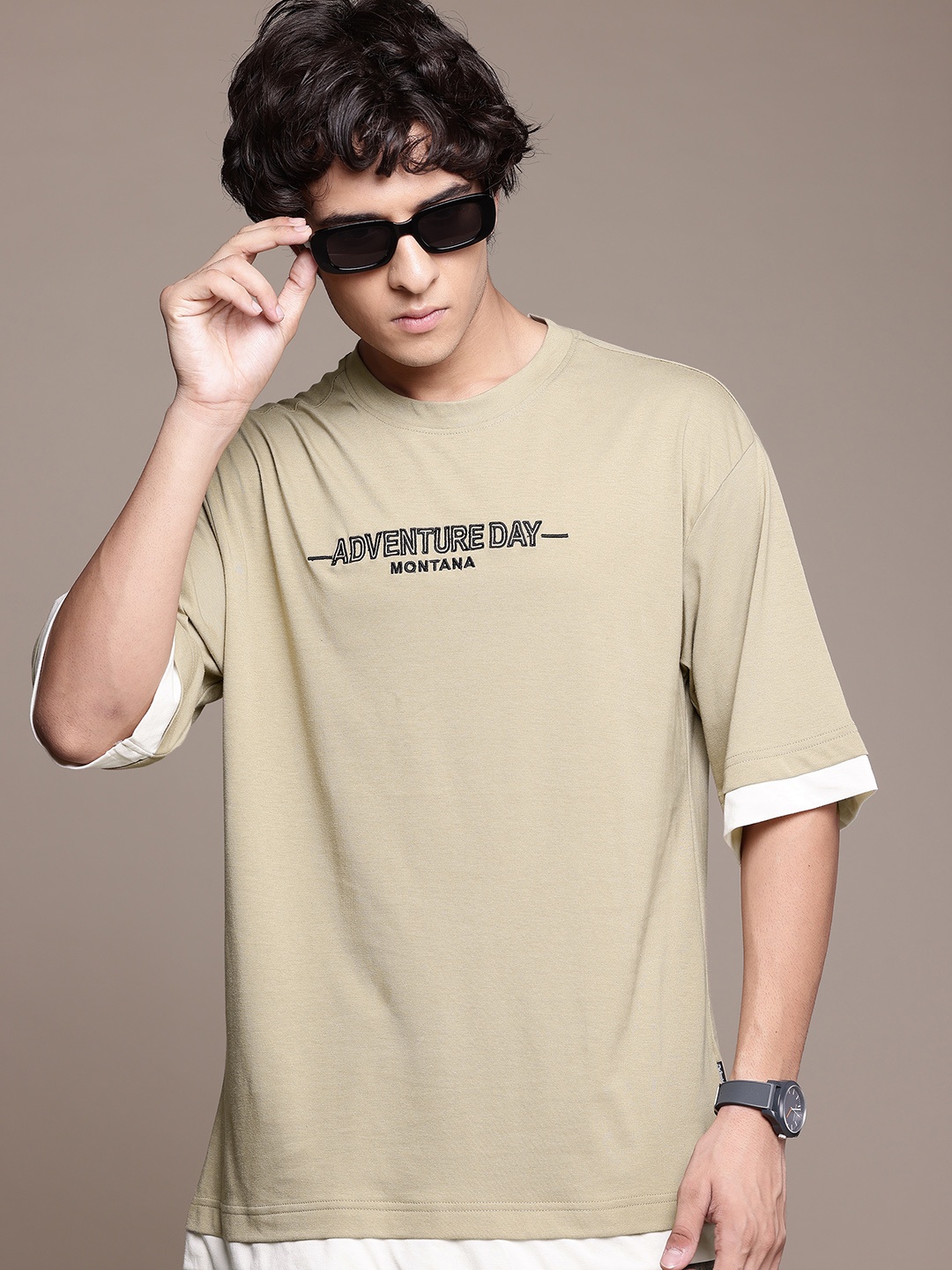 

The Roadster Lifestyle Co. Men Printed Oversized T-shirt, Beige