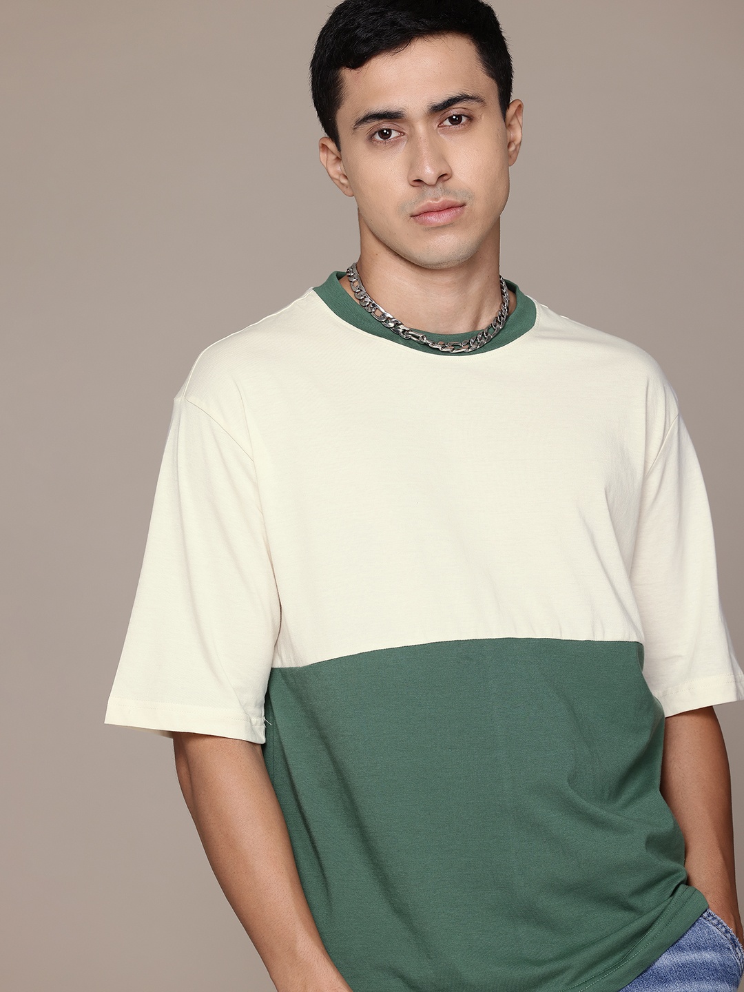 

The Roadster Lifestyle Co. Men Colourblocked Oversized T-shirt, Off white
