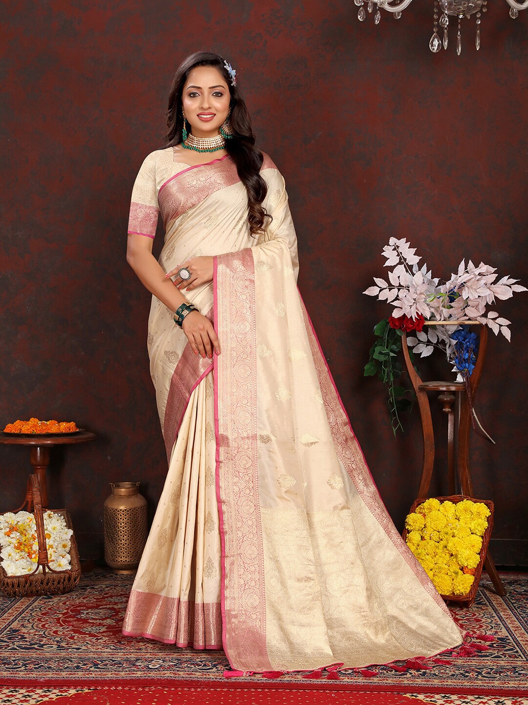

MARGI DESIGNERS Ethnic Motif Woven Design Zari Kanjeevaram Saree, Cream