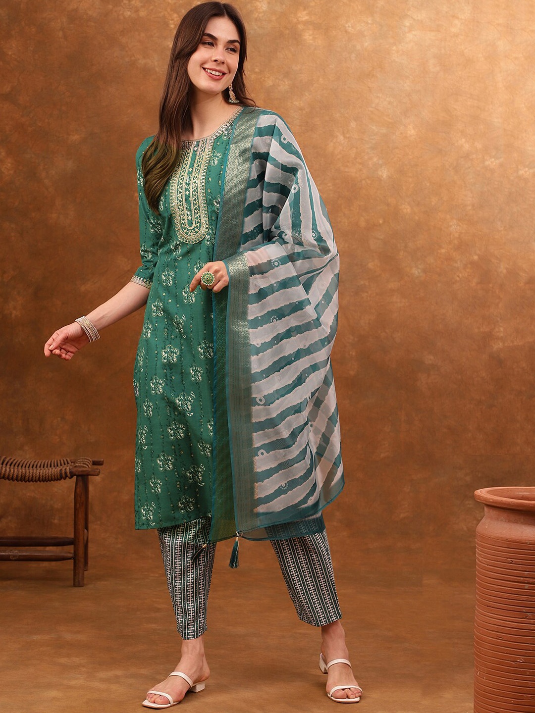 

MOKOSH Floral Printed Sequinned Kurta with Trouser & Dupatta, Teal
