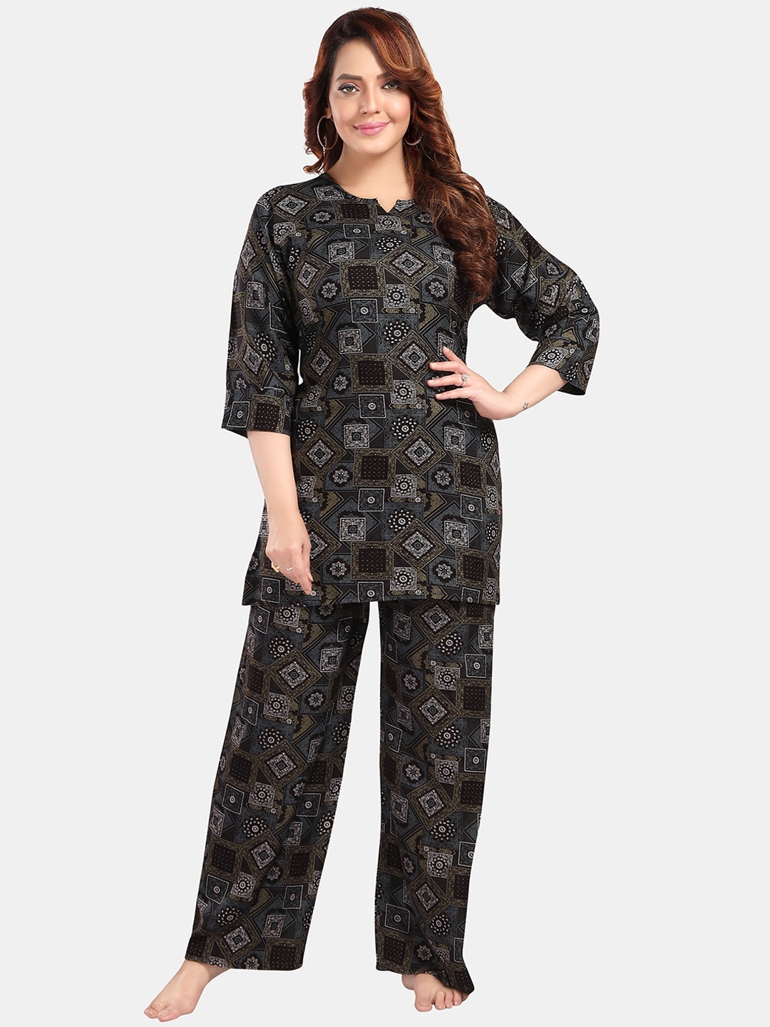 

Fabme Geometric Printed Notched Neck Kurti With Trouser, Black