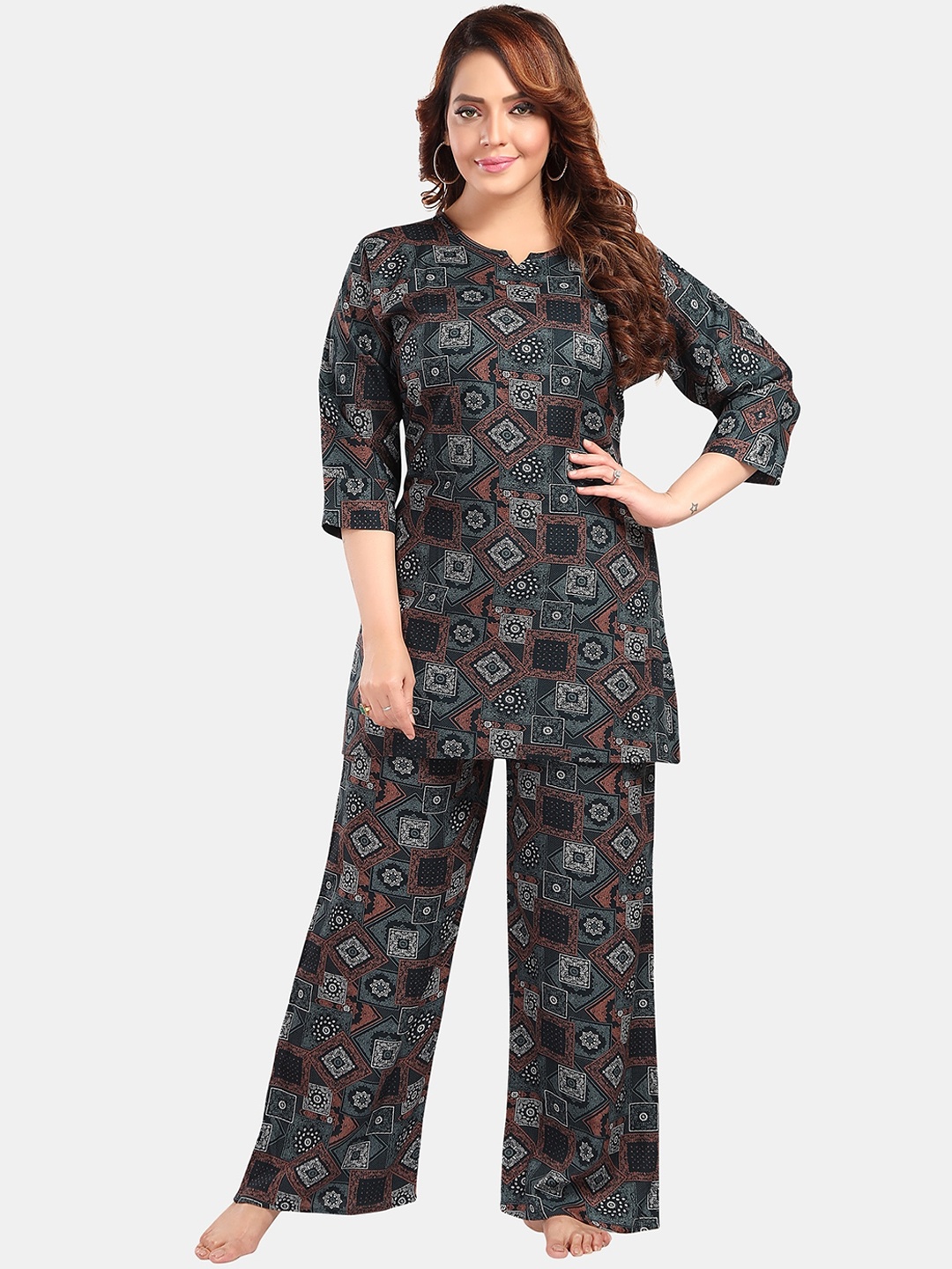 

Fabme Geometric Printed Notched Neck Kurti With Trouser, Green