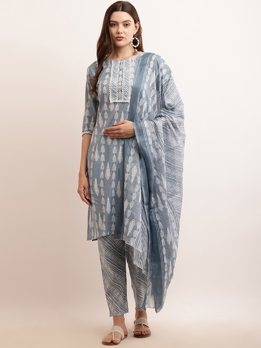 

KETAKI FASHION Ethnic Motifs Pure Cotton Straight Kurta & Trousers With Dupatta, Grey melange