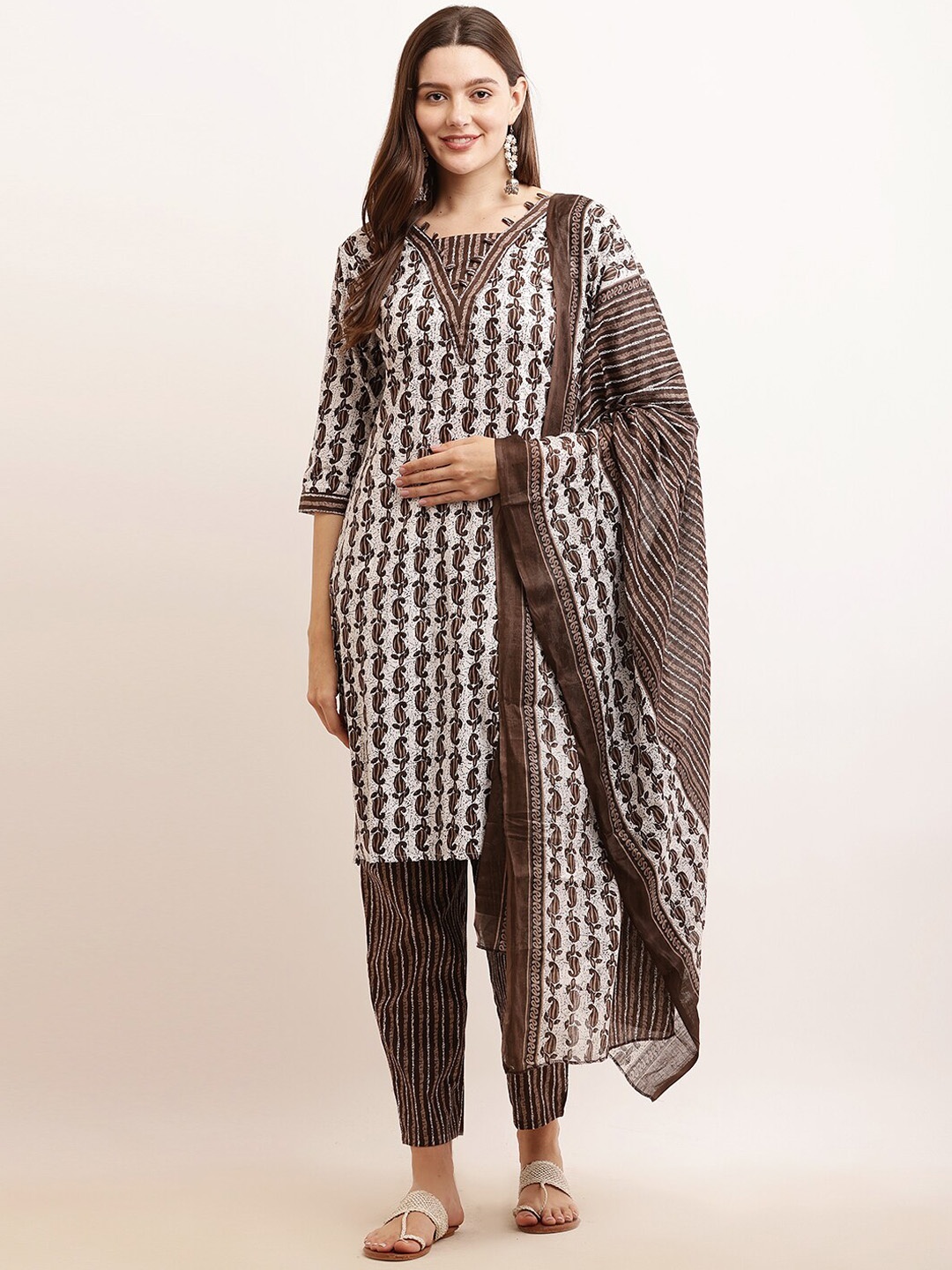 

KETAKI FASHION V-Neck Paisley Printed Regular Pure Cotton Kurta Set, Coffee brown