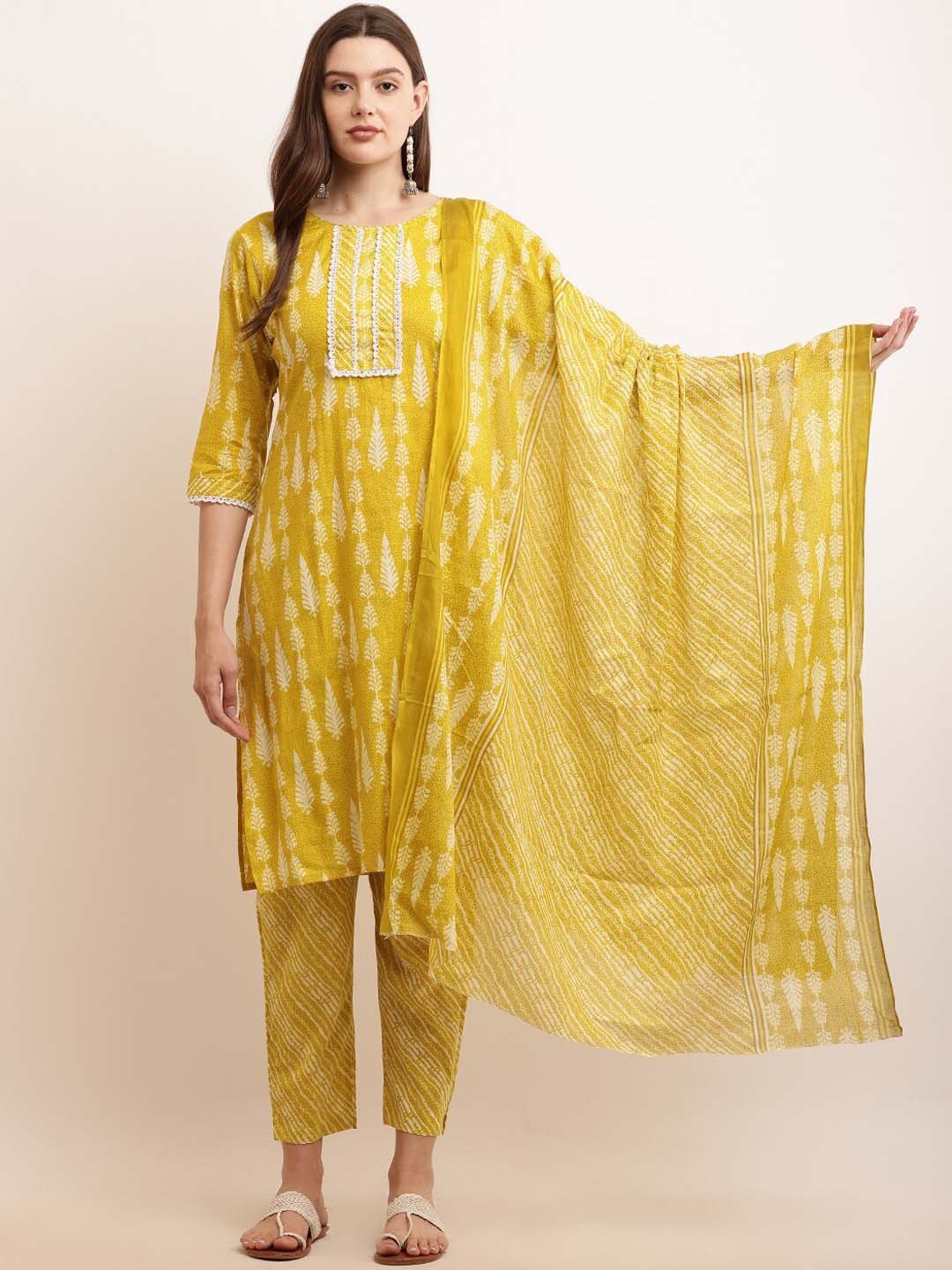 

KETAKI FASHION Printed Gotta Patti Pure Cotton Straight Kurta & Trousers With Dupatta, Yellow