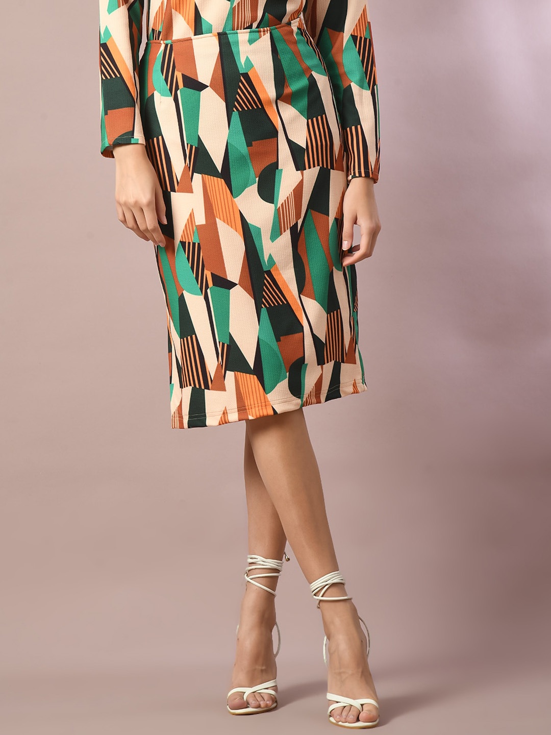 

DressBerry Printed Straight Knee Length Skirts, Green