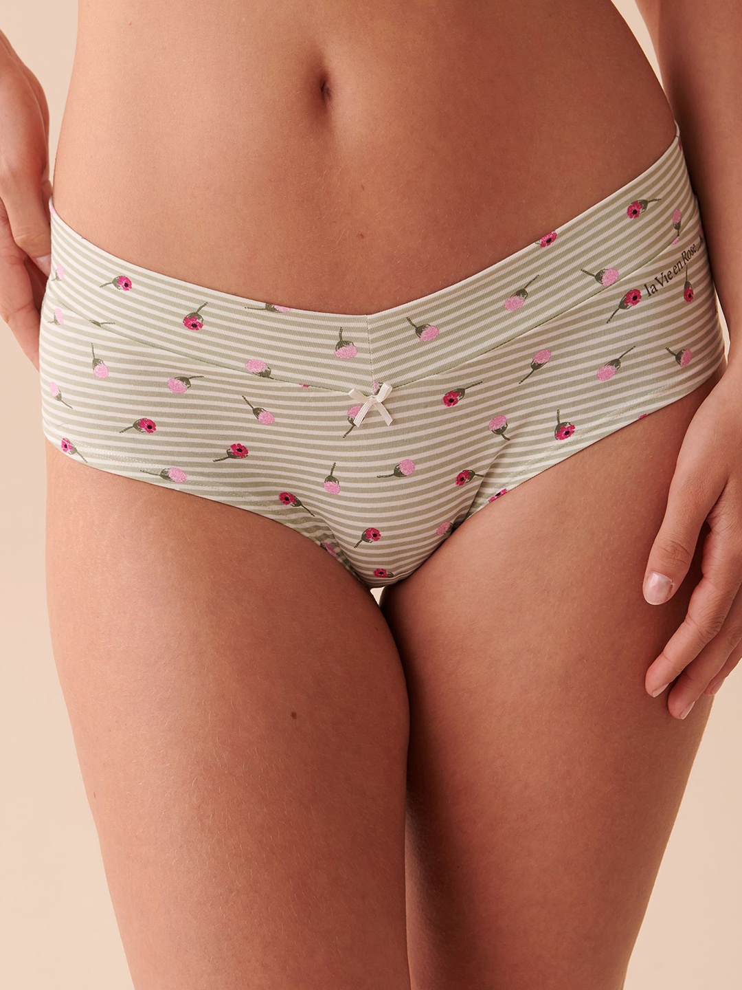 

La Vie en Rose Mid-Rise Floral Print Hipster Briefs, Grey