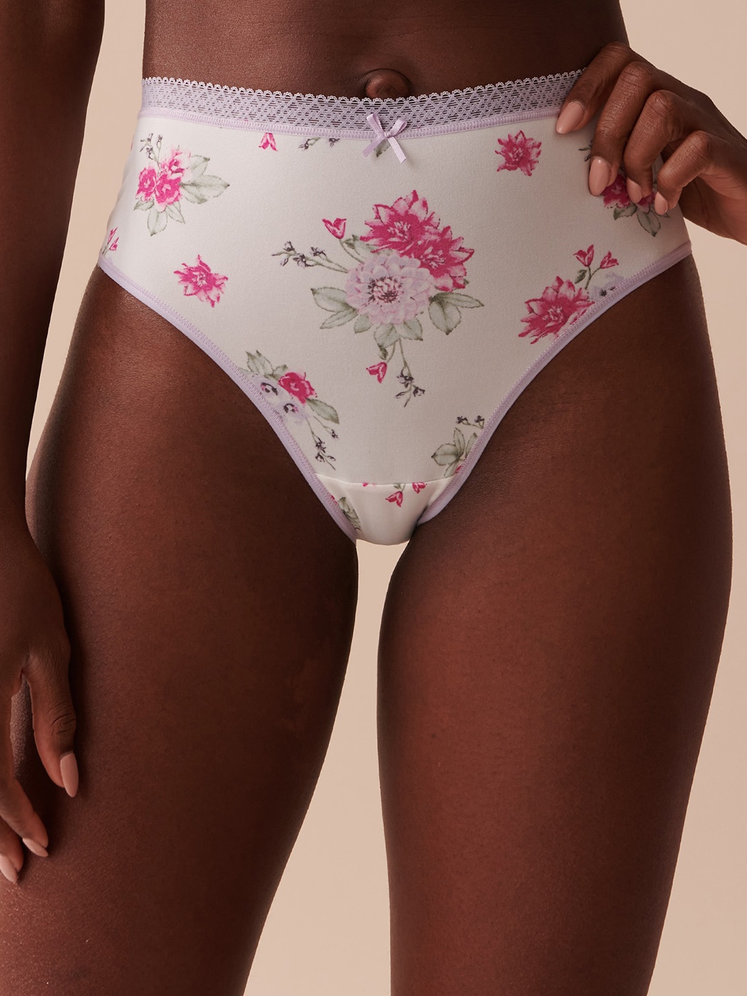 

La Vie en Rose High-Rise Printed Lace Detail Bikini Briefs, White