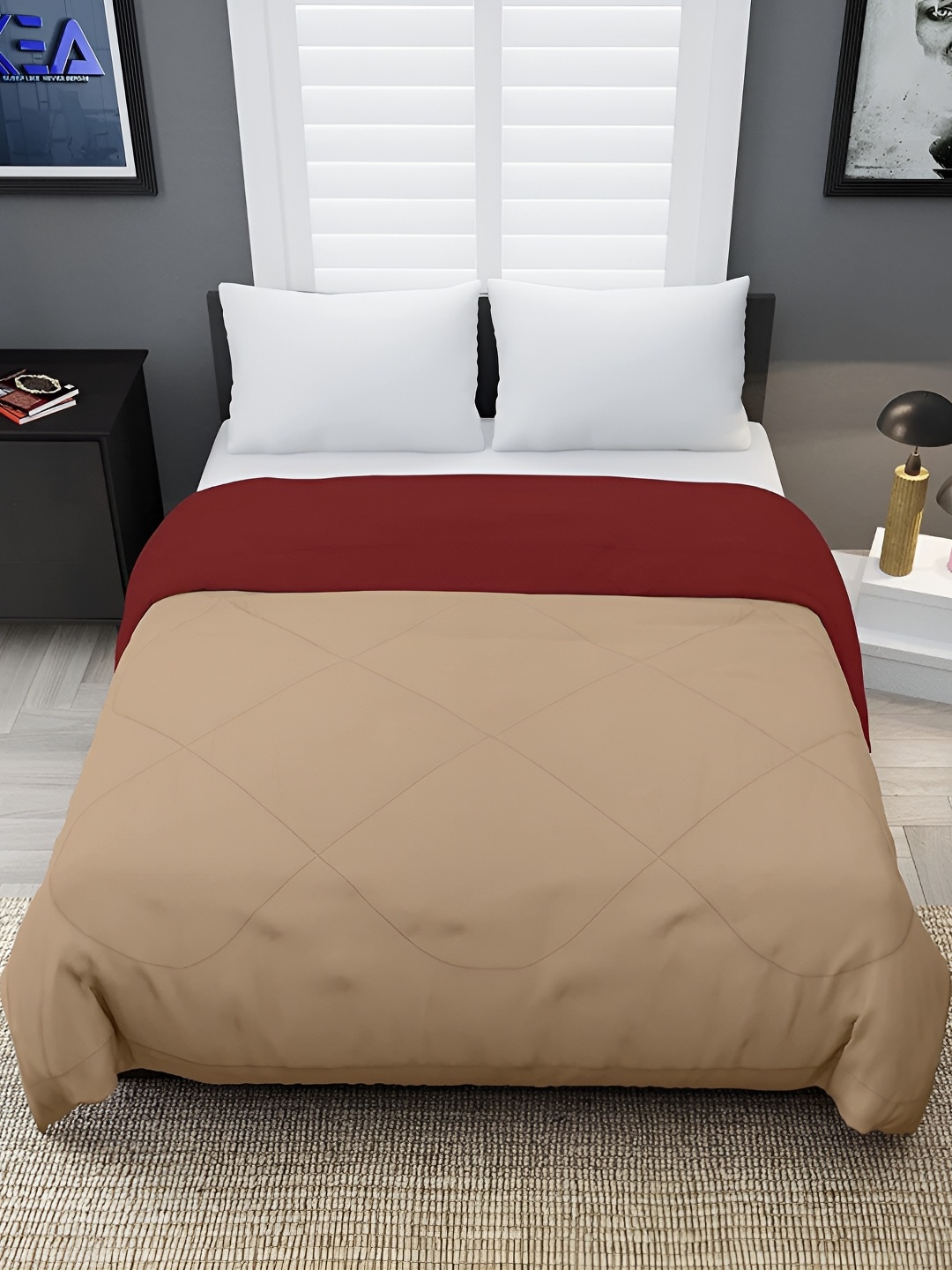 

RF RELAXFEEL Maroon & Beige Heavy Winter 233 GSM Single Bed Comforter