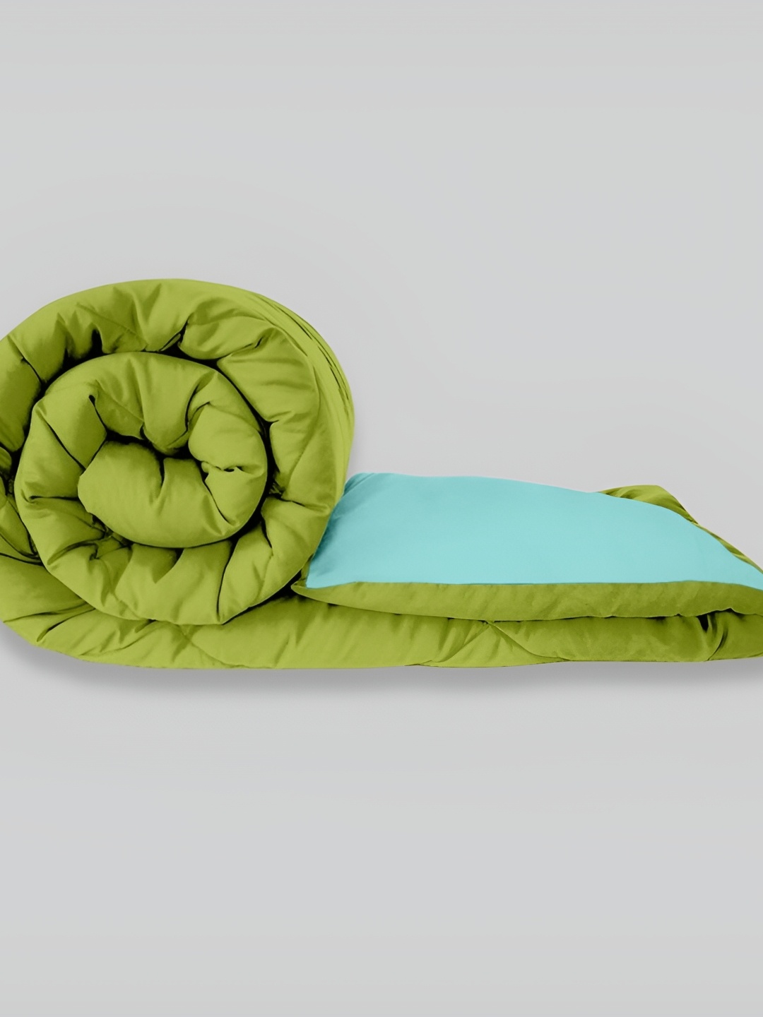 

RF RELAXFEEL Green & Blue Heavy Winter 233 GSM Double Bed Quilt