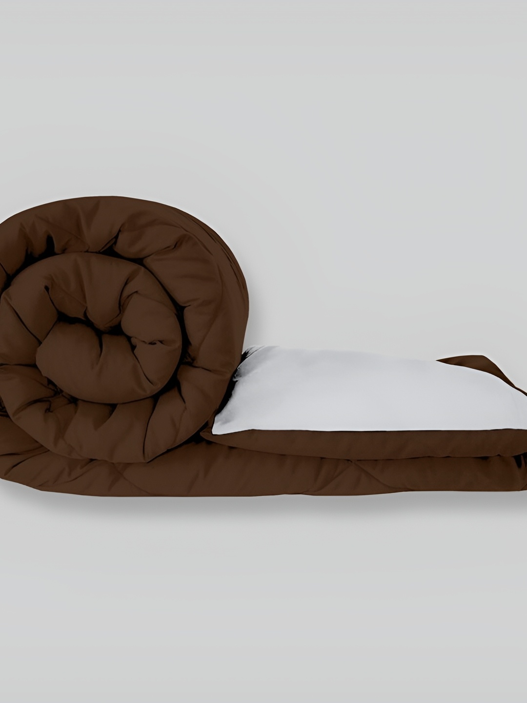 

RF RELAXFEEL Brown & Grey Geometric Heavy Winter 233 GSM Double Bed Quilt
