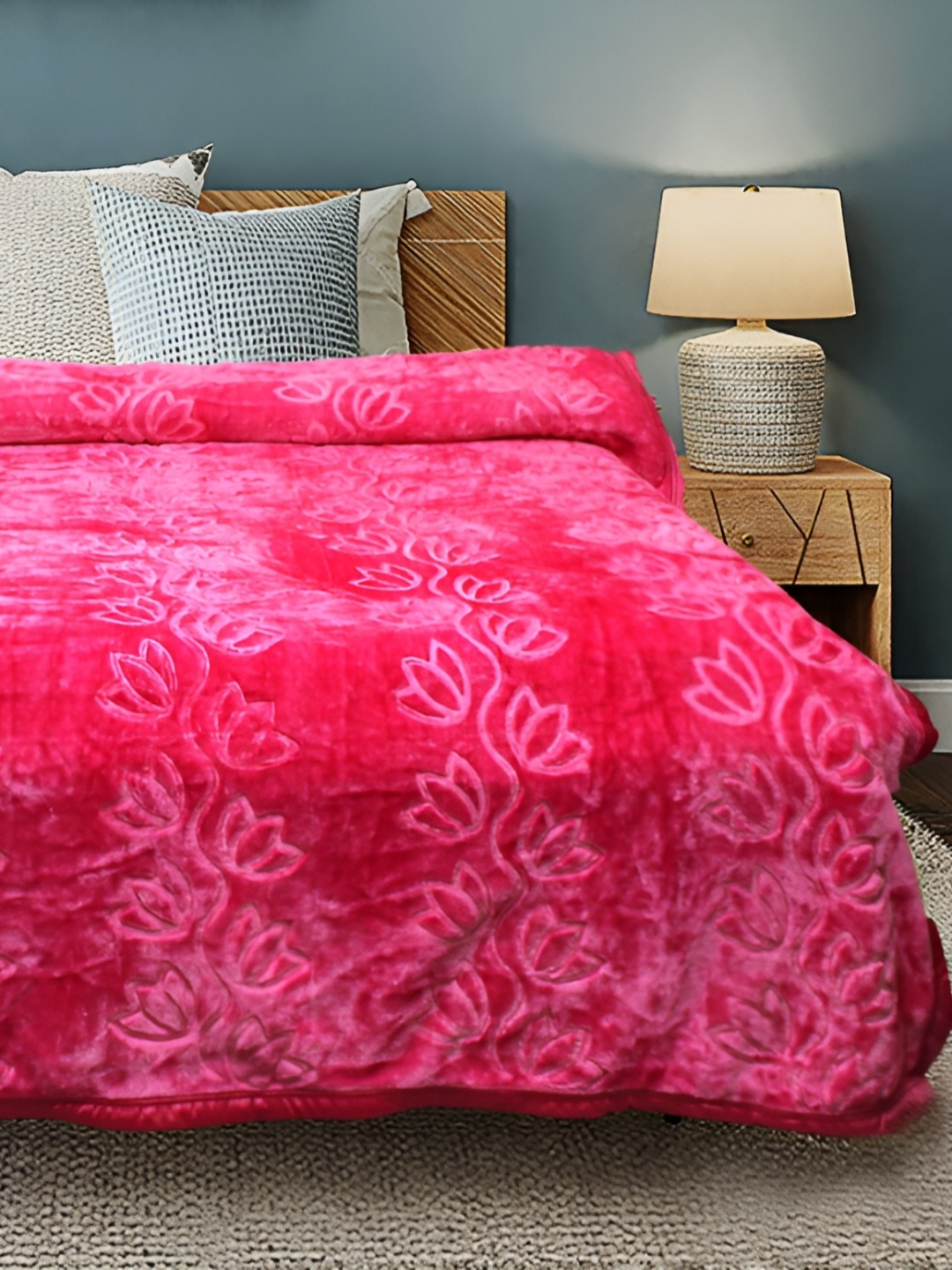 

RF RELAXFEEL Pink Floral Heavy Winter 500 GSM Double Bed Blanket