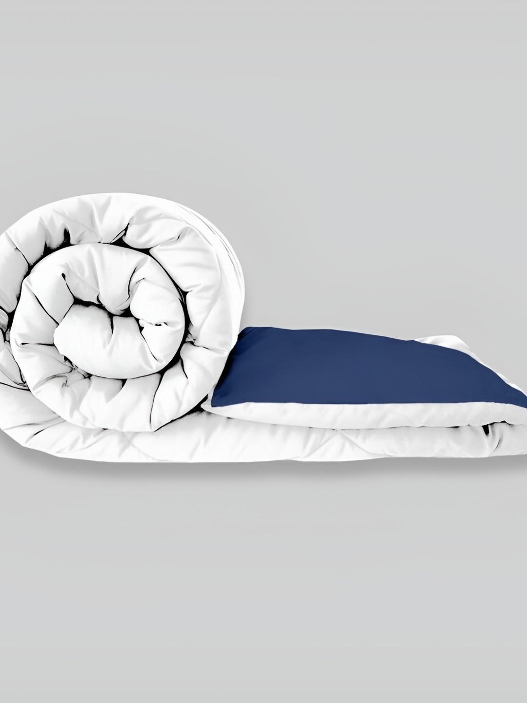 

RF RELAXFEEL White & Blue Heavy Winter 233 GSM Bed Quilt