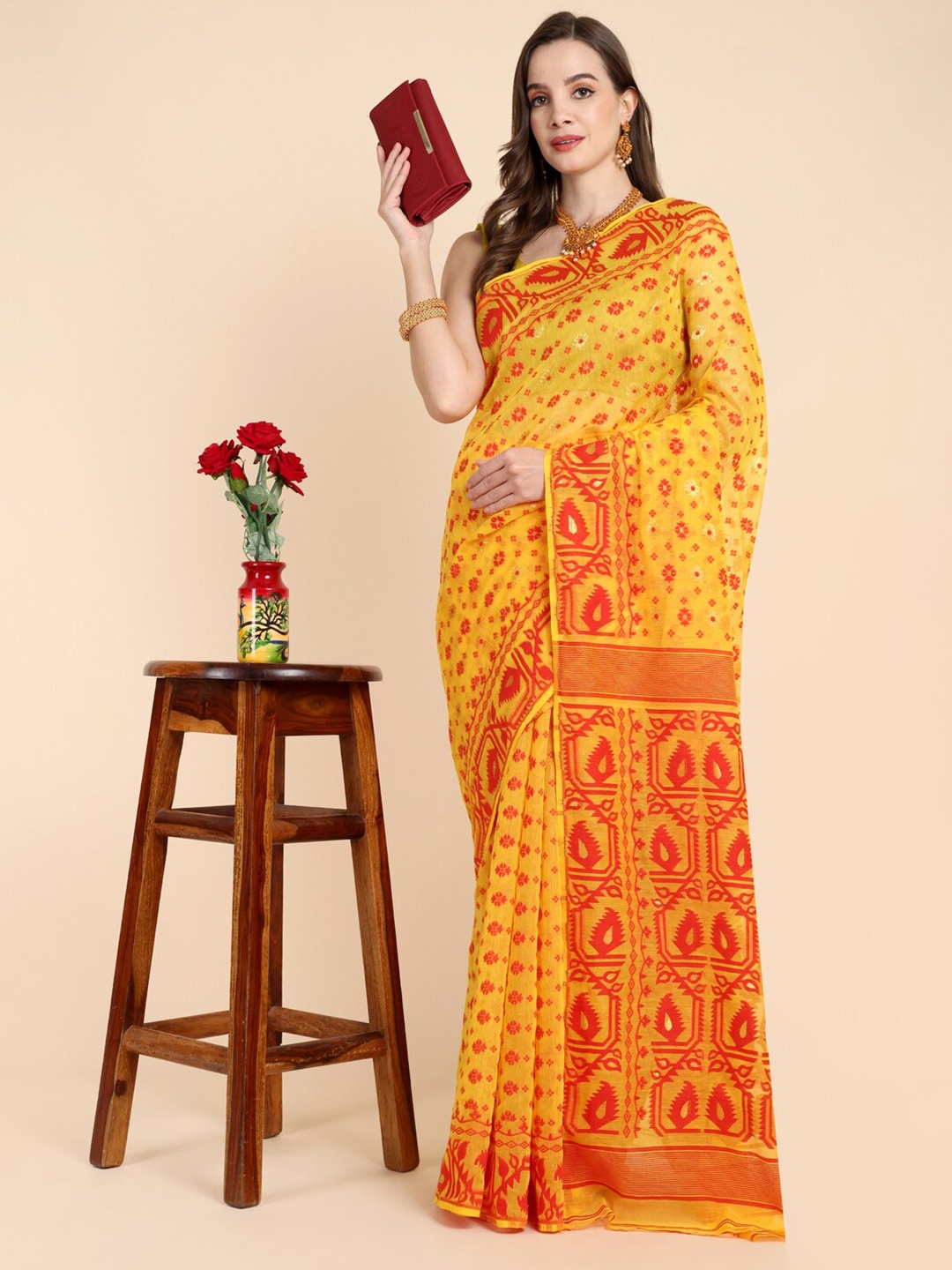 

Bong ButiQ Floral Woven Design Jamdani Saree, Yellow