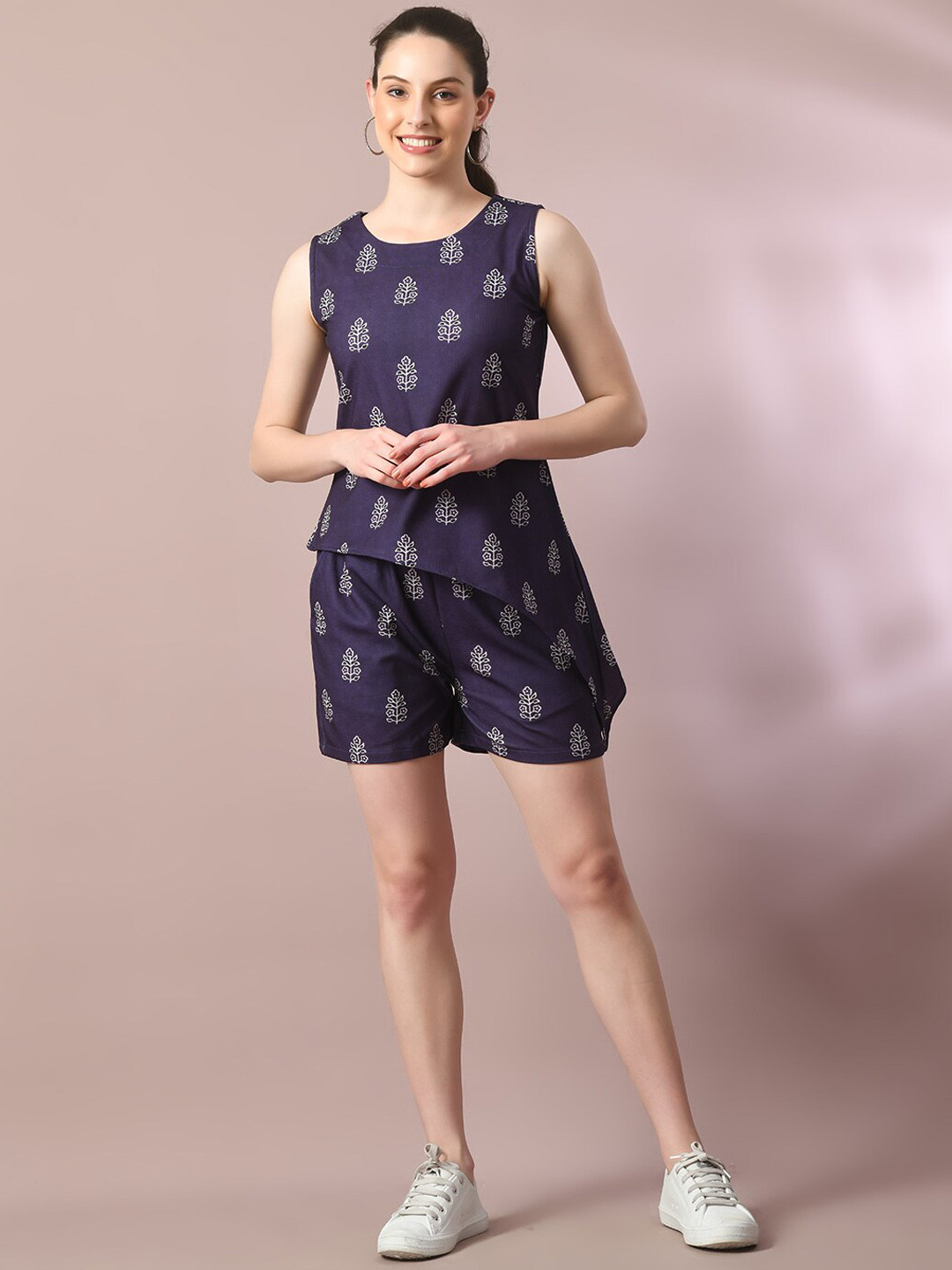 

DressBerry Black Printed Asymmetric Top With Shorts, Navy blue