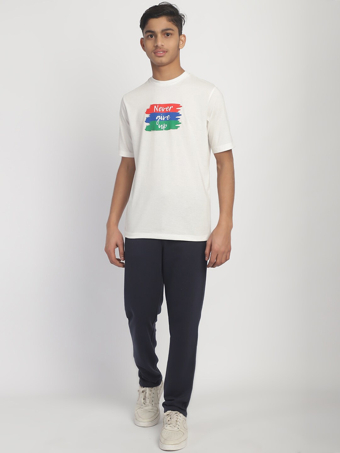 

Rute Boys Printed Round Neck Short Sleeves Tshirt & Trackpant, White