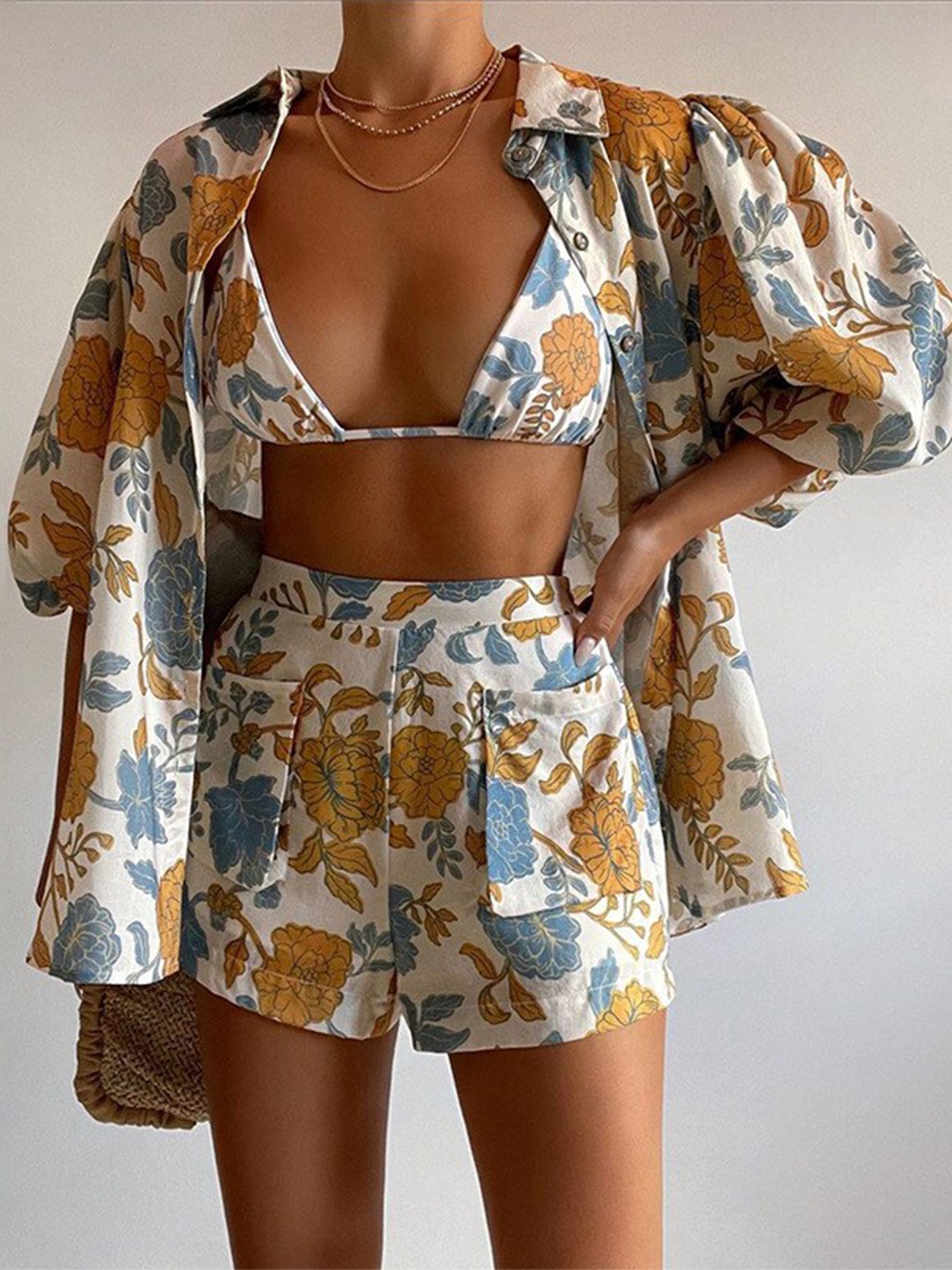 

StyleCast White Printed Top & Shorts Co-Ords With Skirt