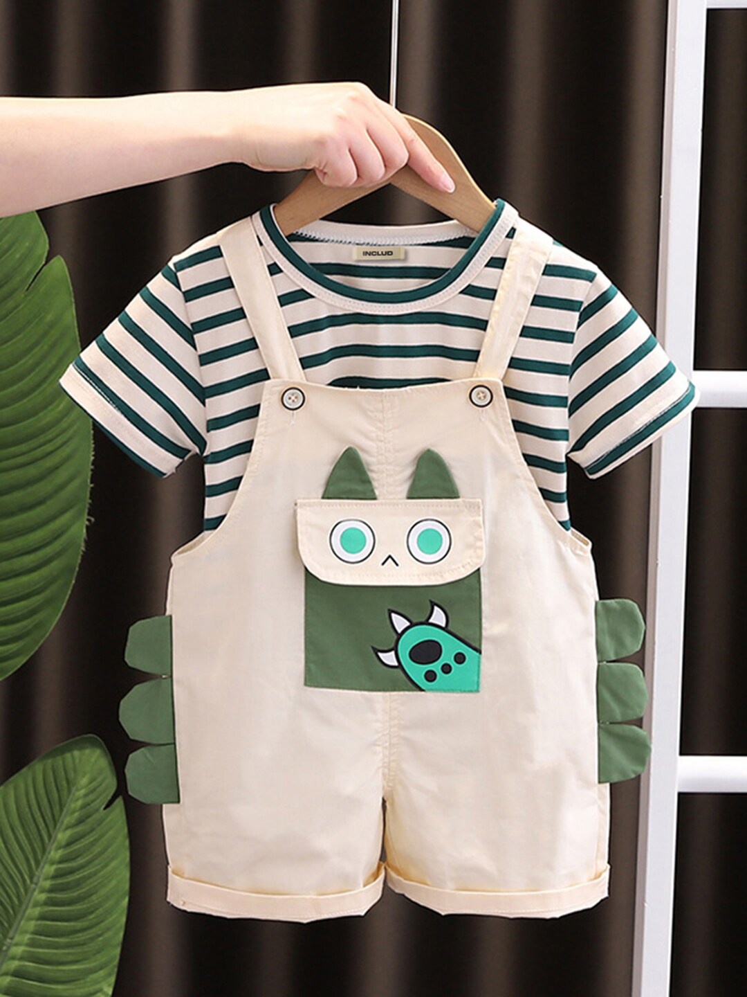 

INCLUD Boys Graphic Printed Dungaree & Tshirt, Off white