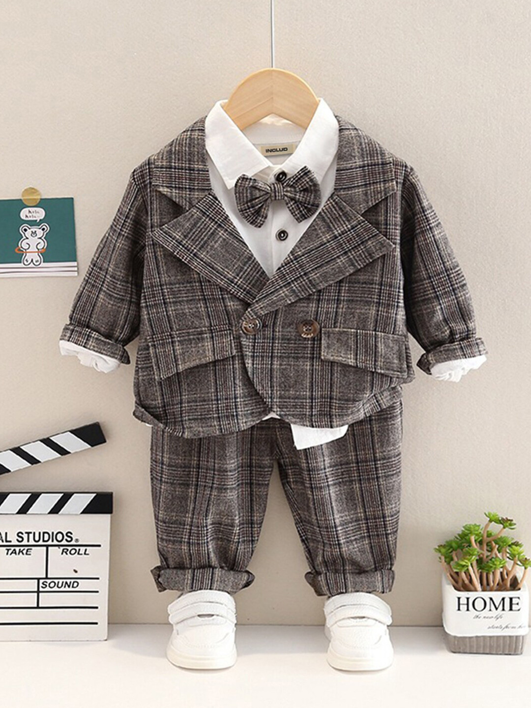 

INCLUD Boys Checked Coat with Trousers, Brown
