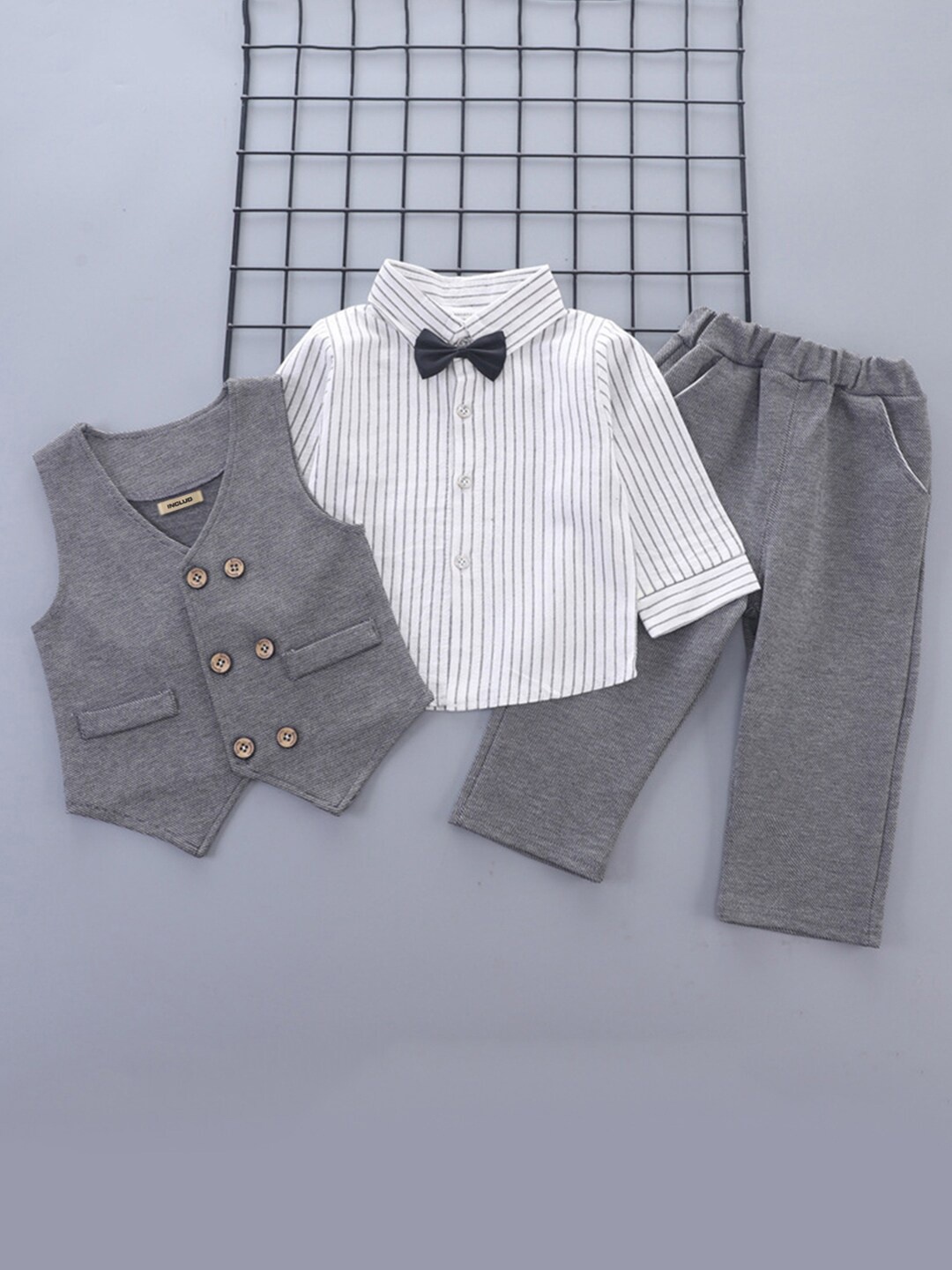 

INCLUD Boys Single-Breasted Waistcoat & Trousers With Shirt 3-Piece Suit, Grey