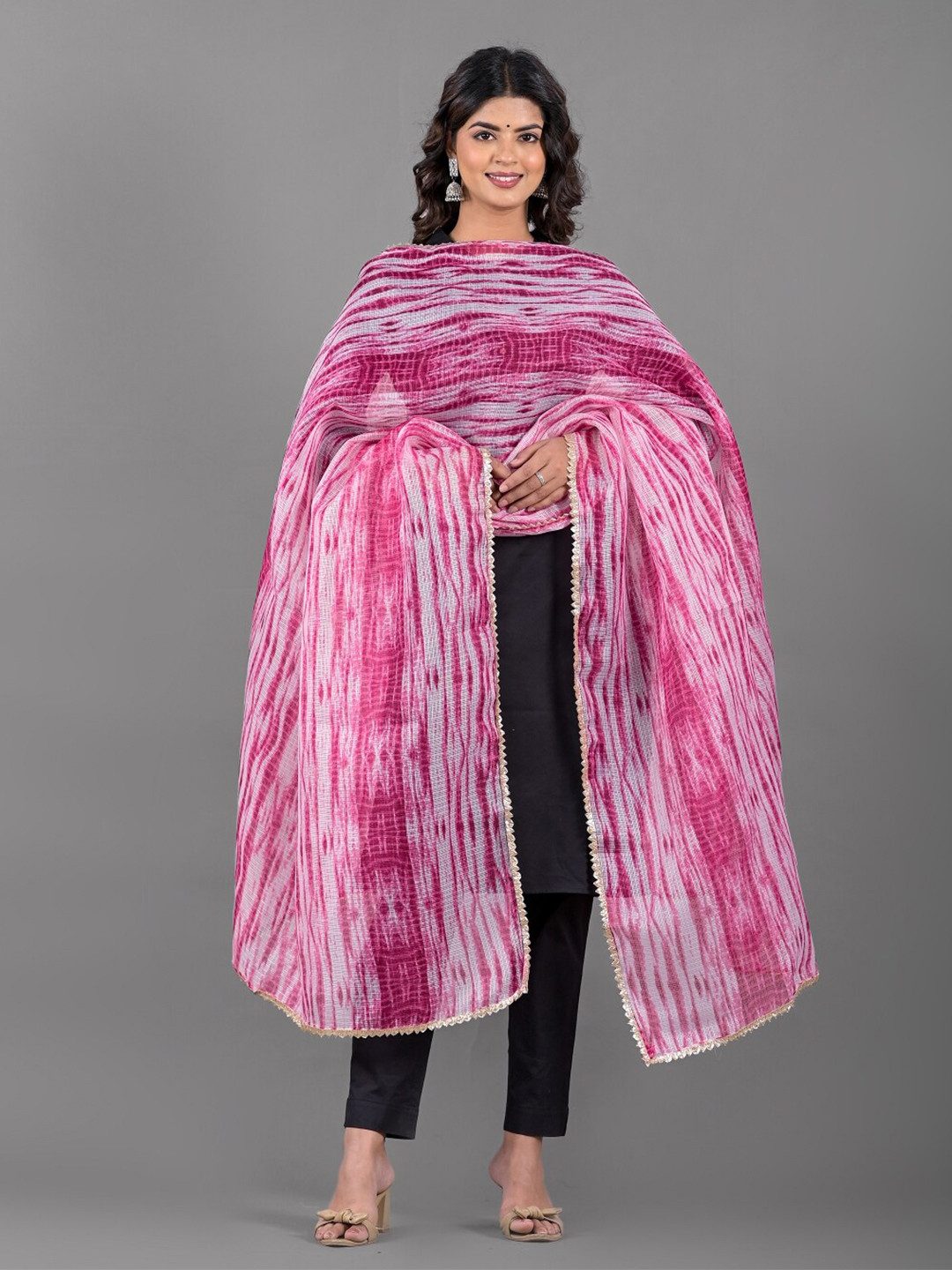 

Apratim Leheriya Printed Dupatta, Pink
