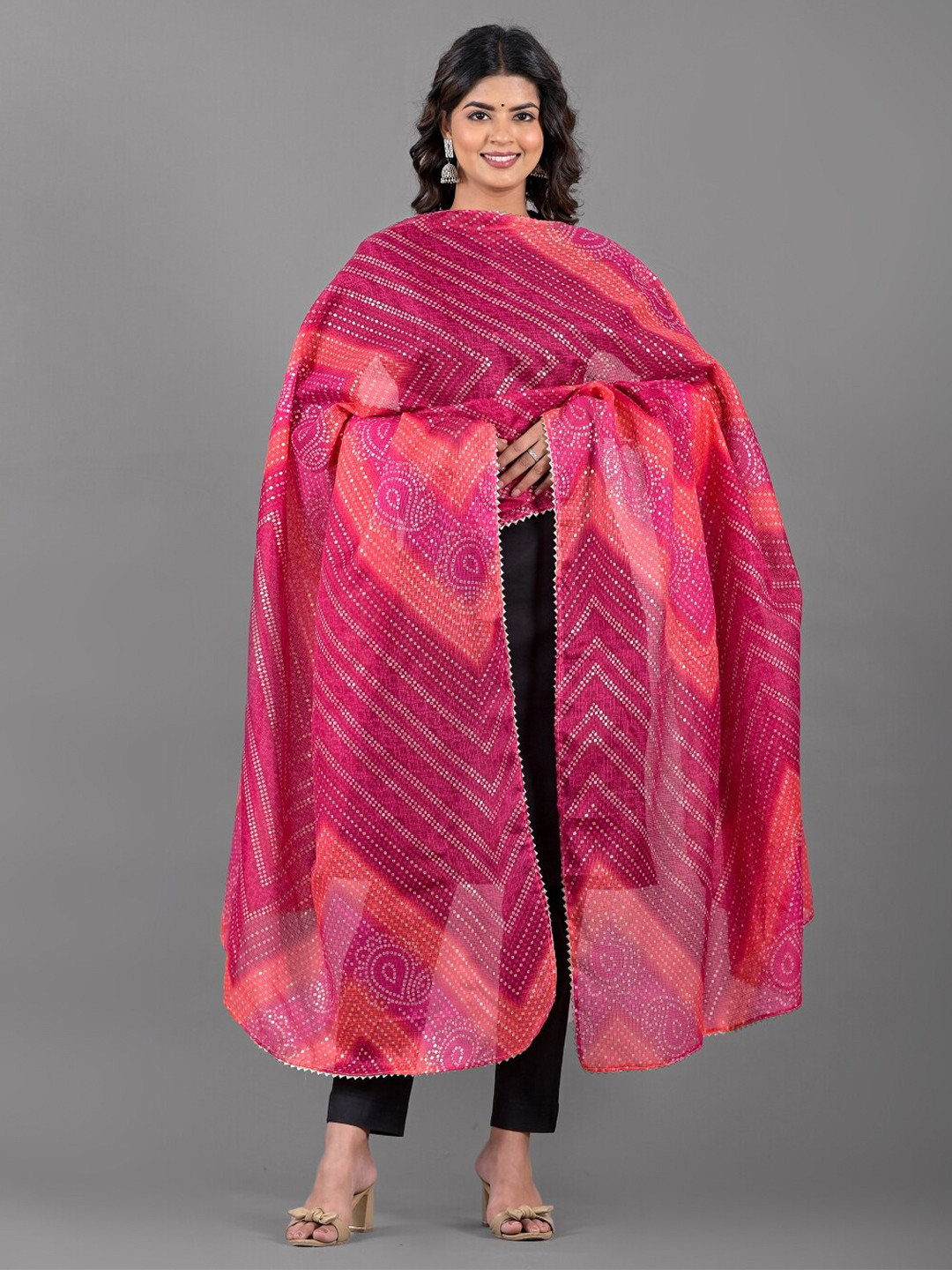 

Apratim Ethnic Motifs Printed Dupatta, Pink