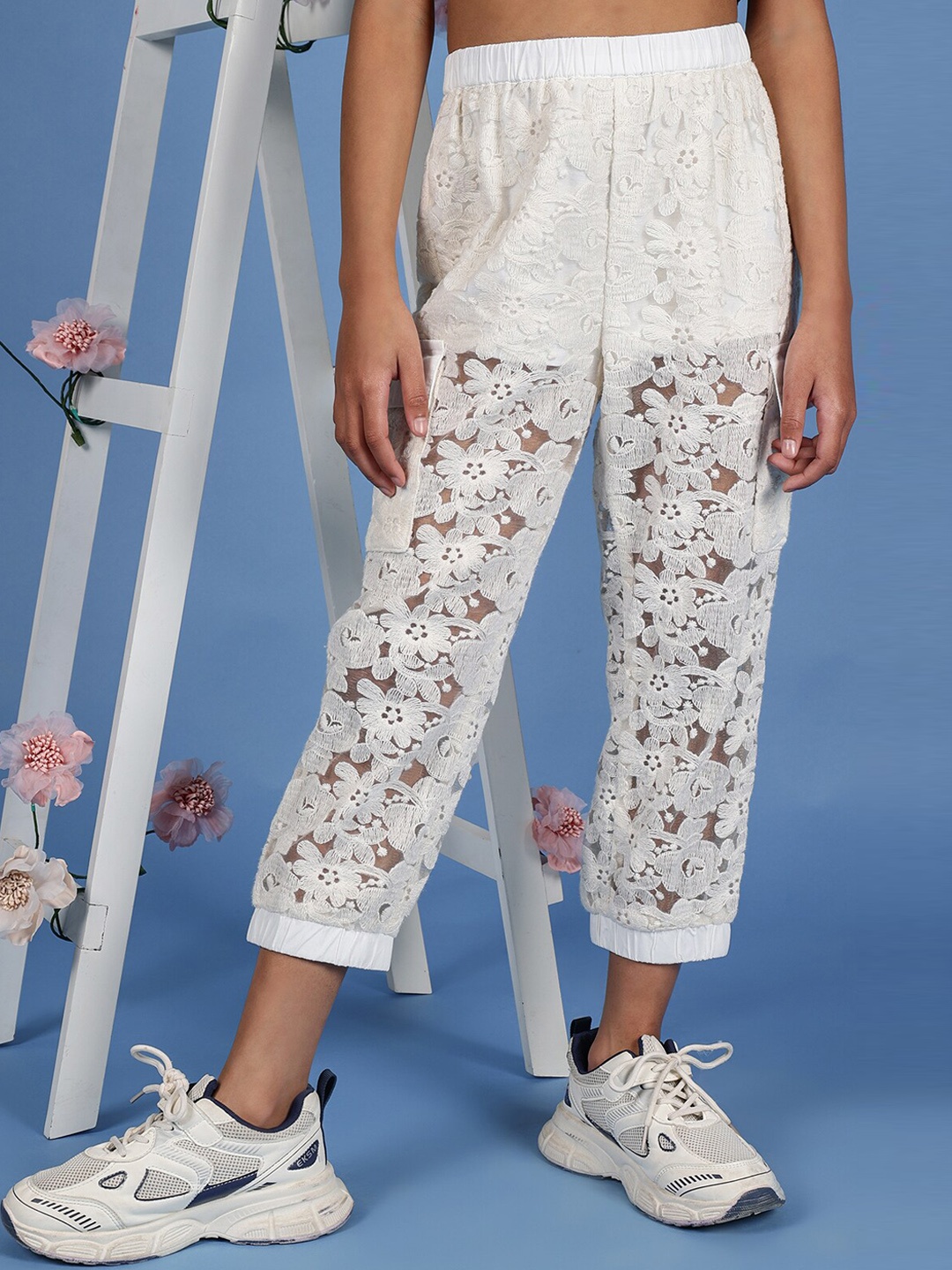 

One Friday Girls Laced Pure Cotton Joggers, Off white