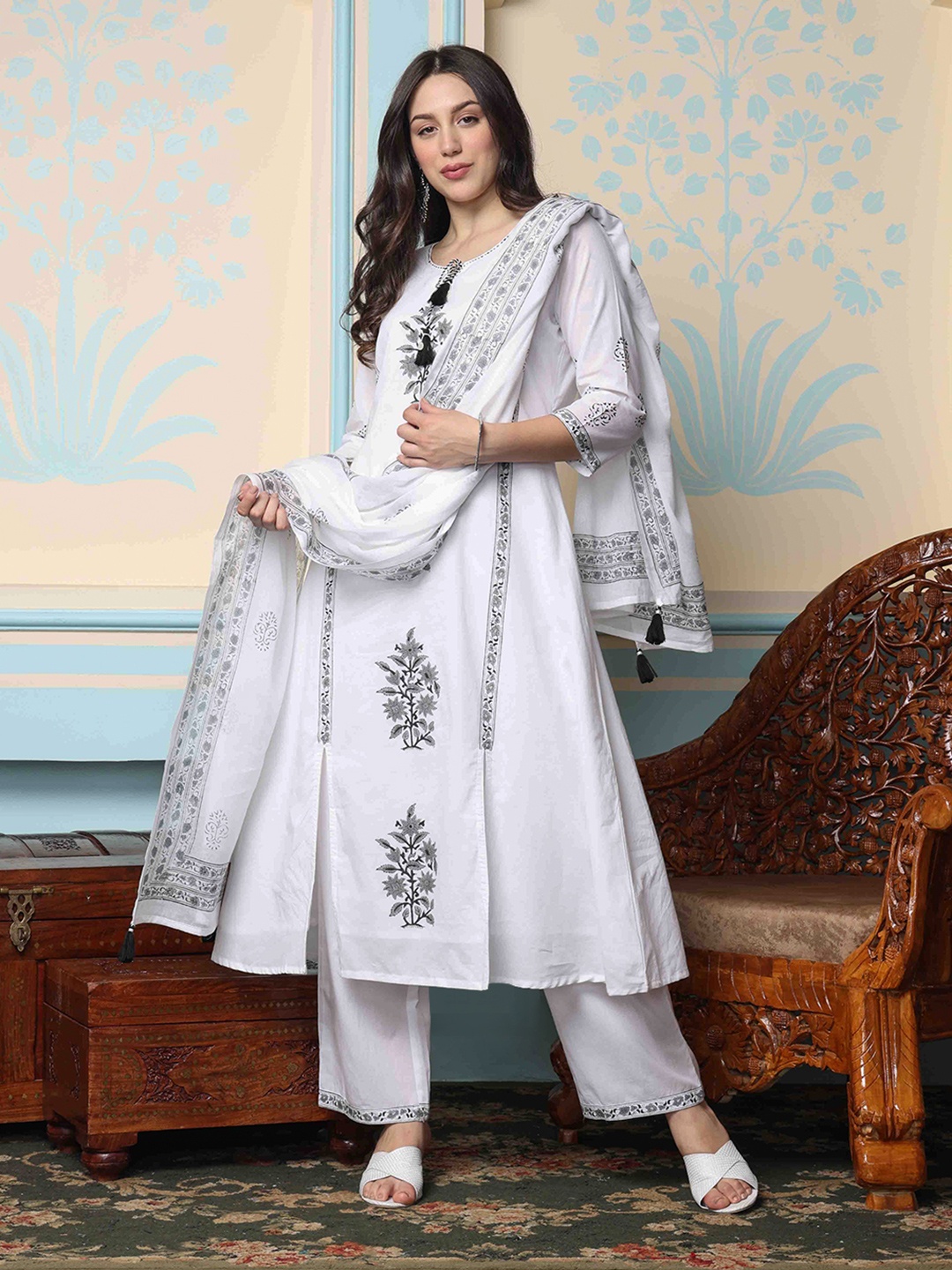 

Ishin Cotton Block Printed Kurta with Neck Tie-Up, Solid Pants and Soft Mulmul Dupatta, White