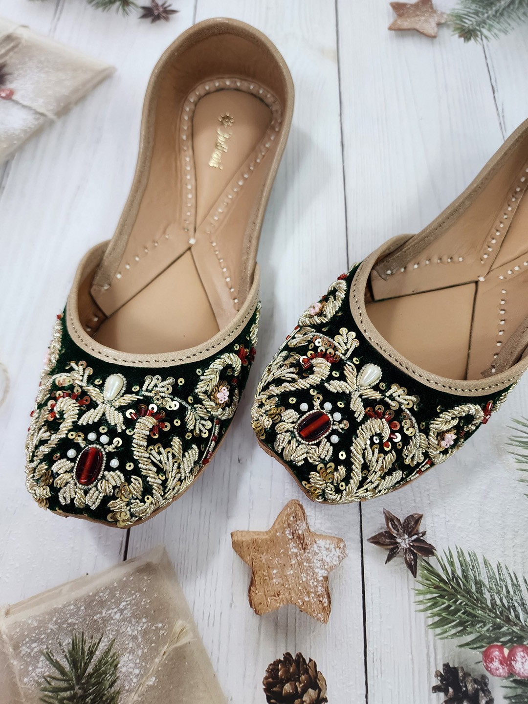 

Fulkari Embellished Square Toe Leather Mojaris, Green