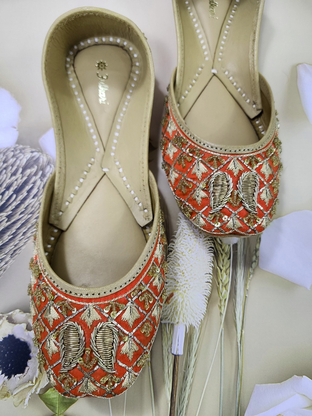 

Fulkari Embellished Round Toe Leather Mojaris, Red