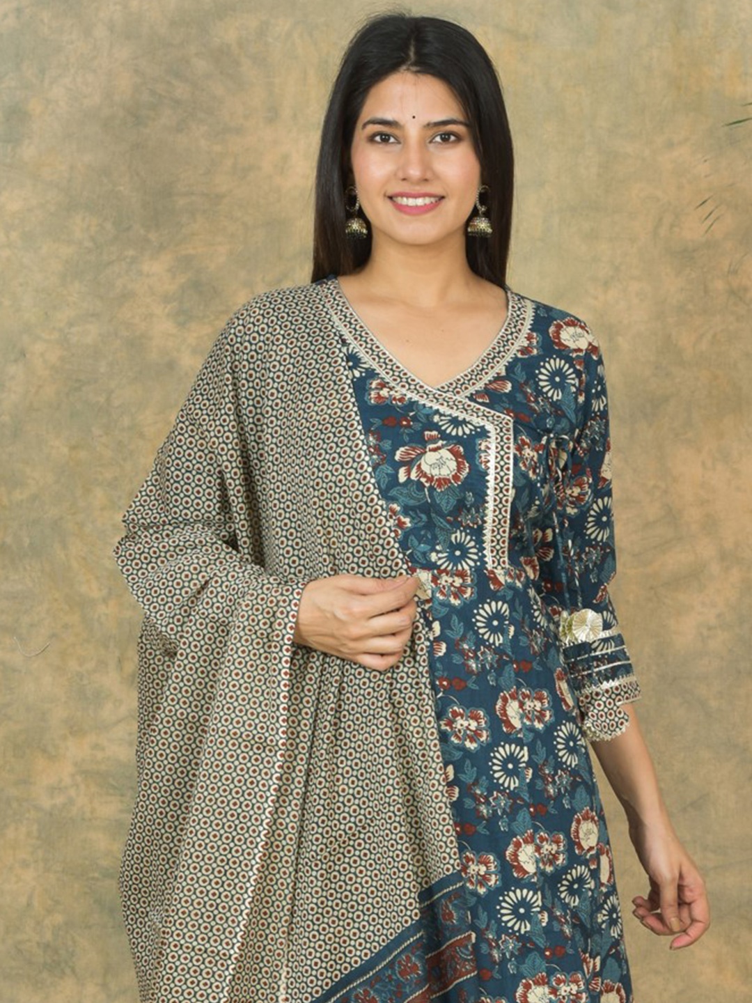 

JAHIDA COMFORT WITH STYLE Floral Printed Pure Cotton Kurta with Palazzos & With Dupatta, Blue