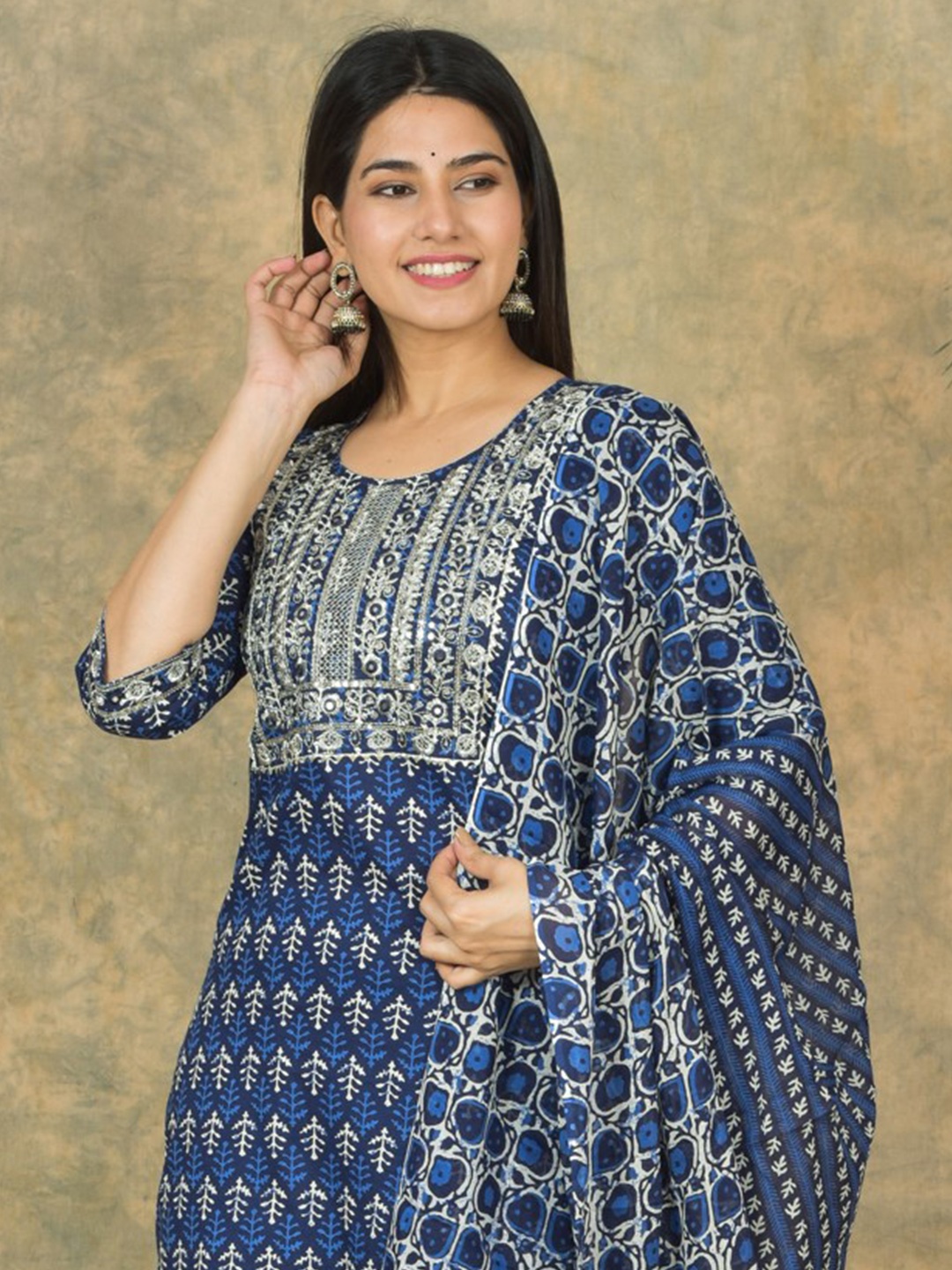 

JAHIDA COMFORT WITH STYLE Floral Printed Pure Cotton Kurta with Palazzos & With Dupatta, Blue