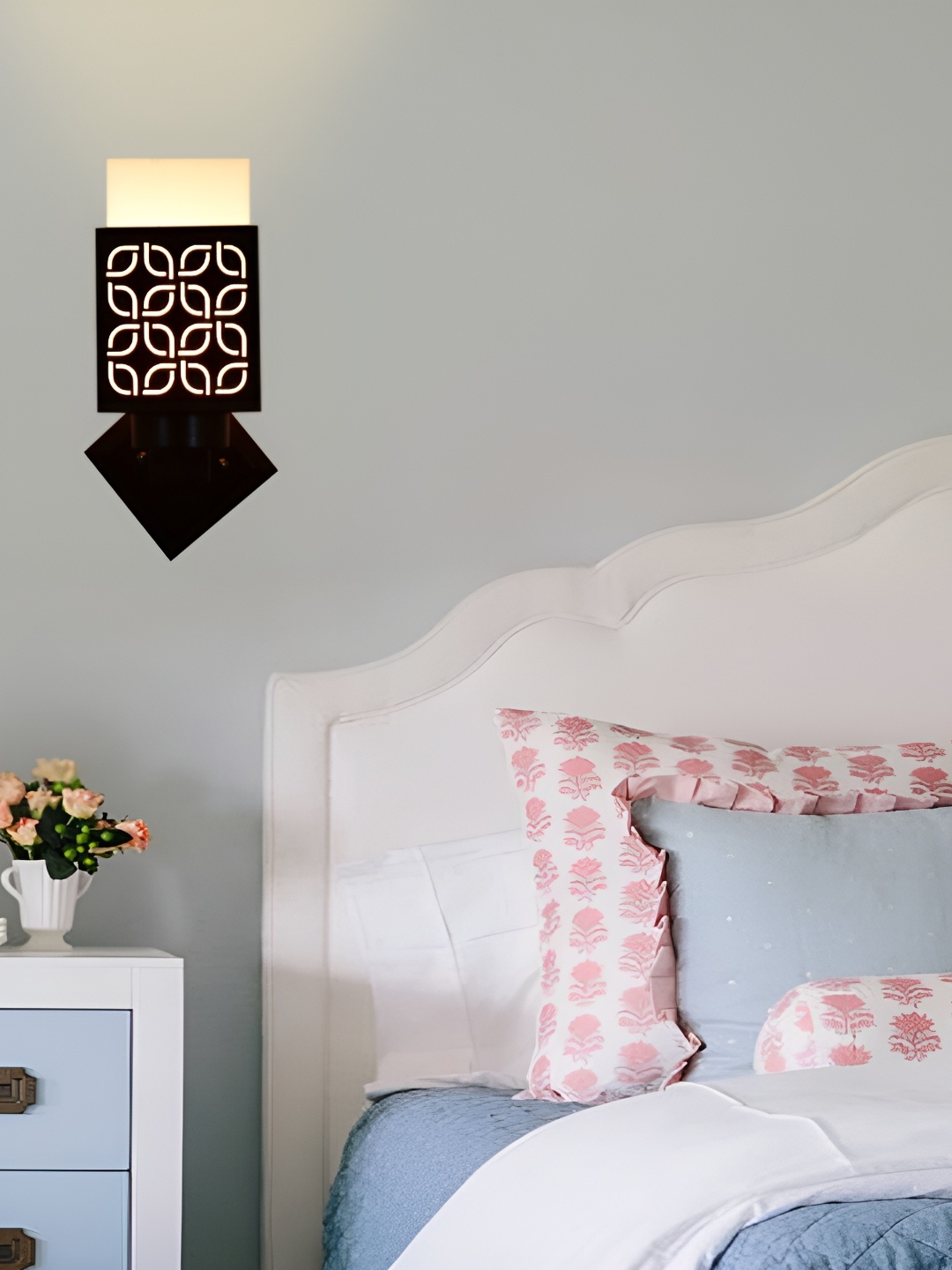 

1ST TIME White & Black Textured Wooden Square Shaped Wall Lamp