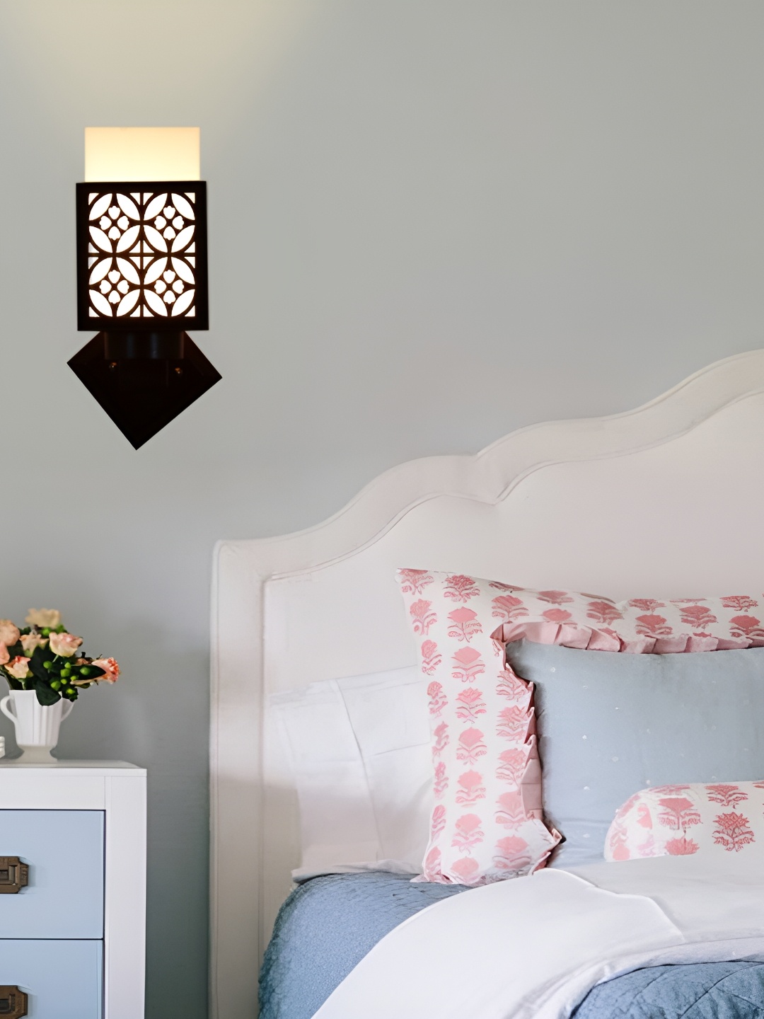 

1ST TIME White & Black Textured Wooden Traditional Square Shaped Wall Lamp