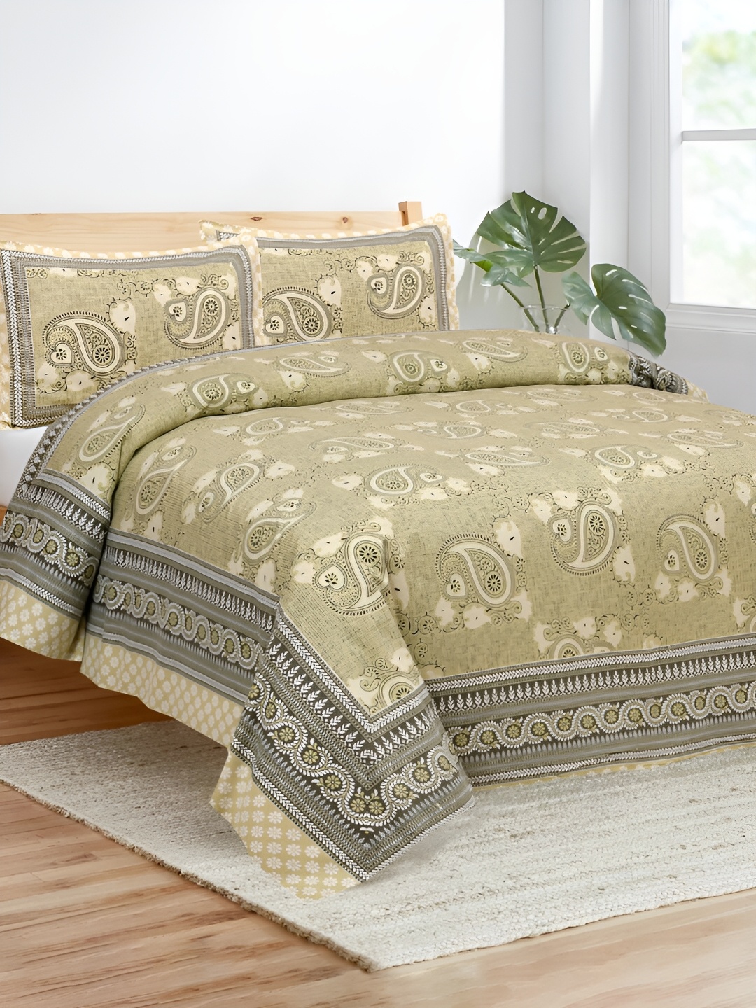 

JAIPUR FABRIC Yellow & Black Geometric 180 TC King Bedsheet with 2 Pillow Covers
