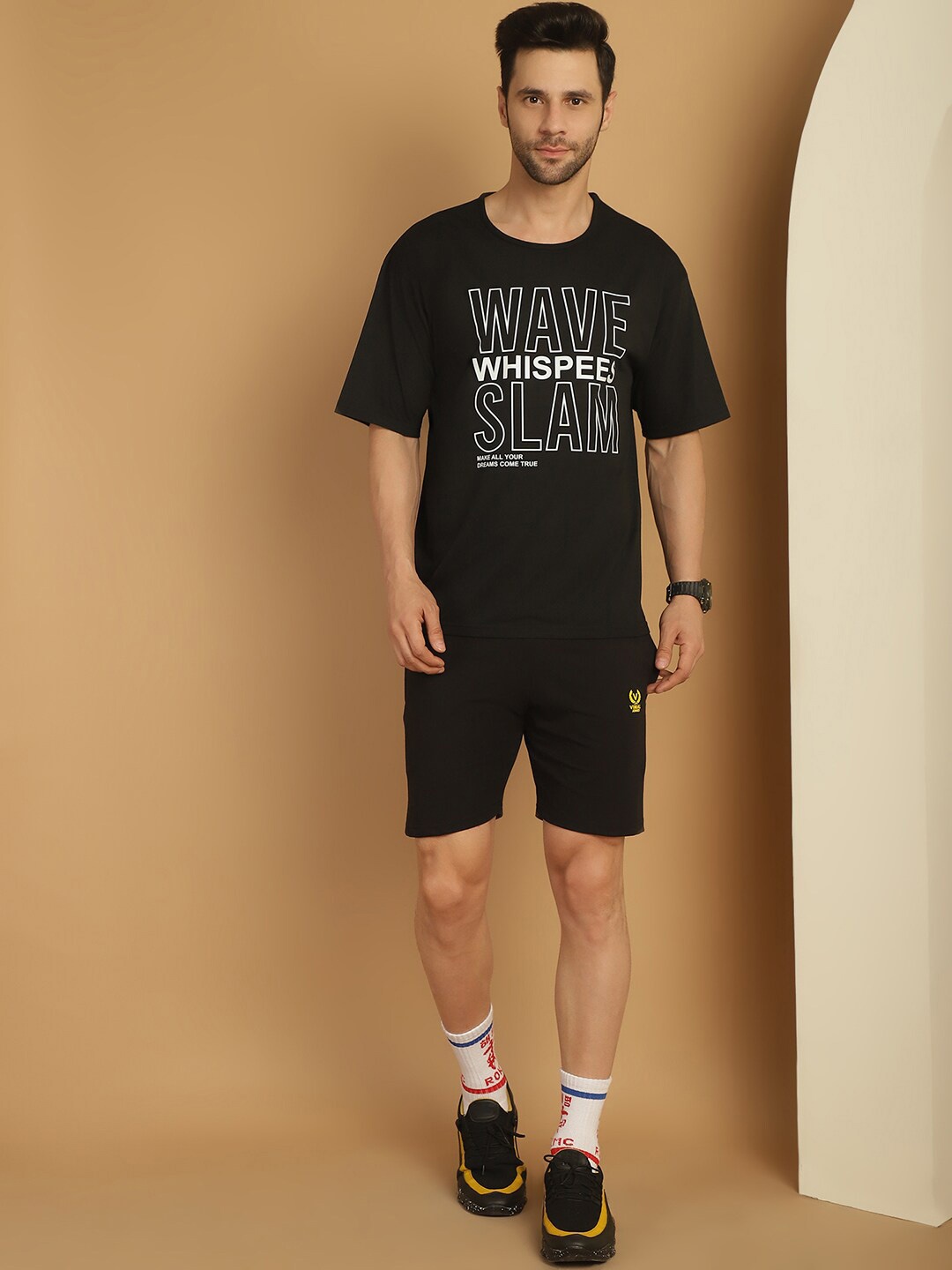 

VIMAL JONNEY Printed T-Shirt With Shorts, Black