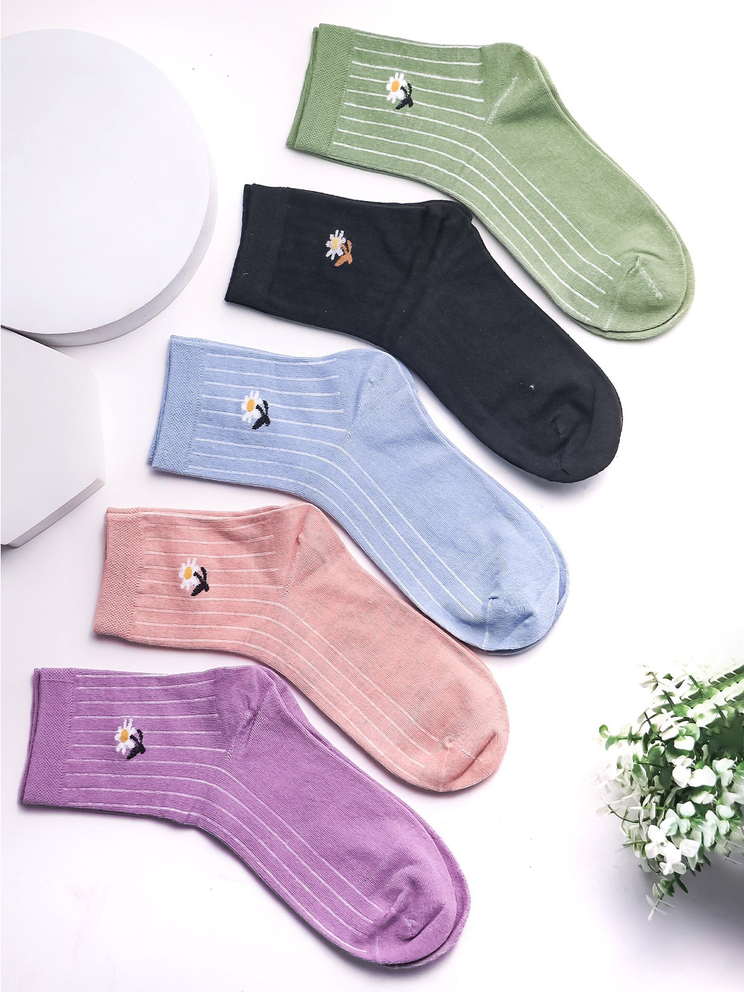 

Brauch Women Set Of 5 Assorted Striped Cotton Above Ankle Socks