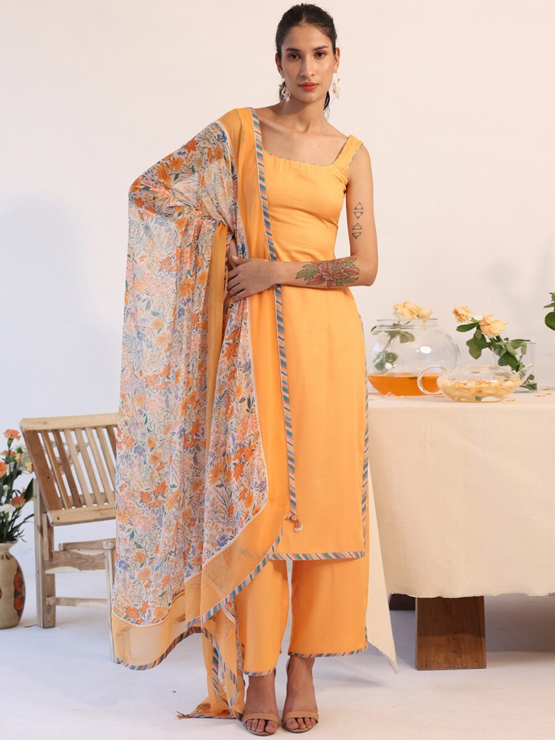 

Baise Gaba Sleeveless Kurta with Pyjamas & Dupatta, Orange