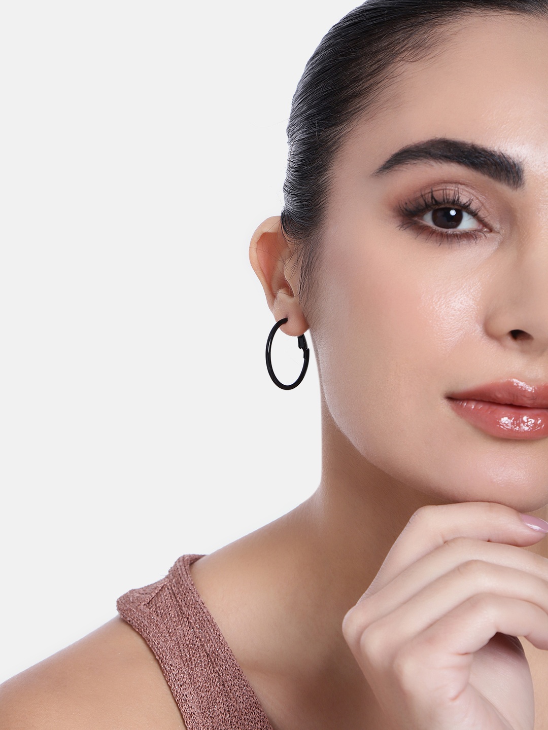 

Estele Circular Hoop Earrings, Black