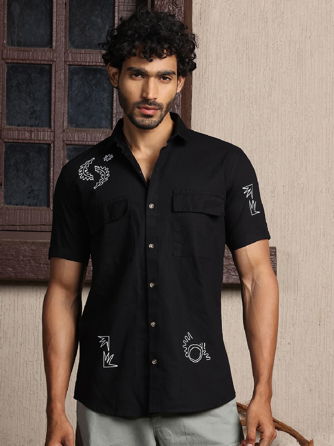 

Thomas Scott Premium Spread Collar Opaque Cotton Casual Shirt, Black