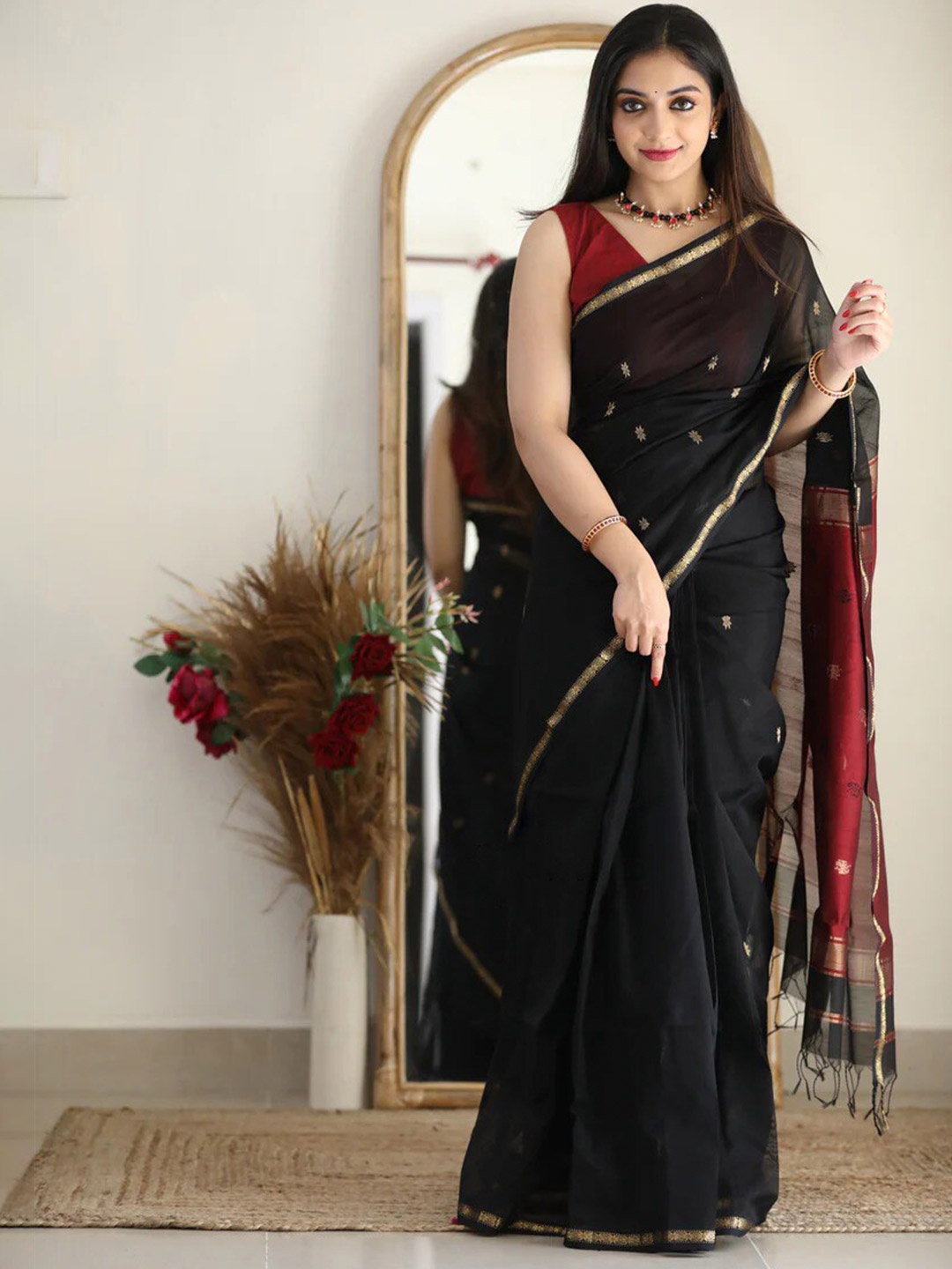 

nirja Fab Ethnic Motifs Zari Kanjeevaram Saree, Black