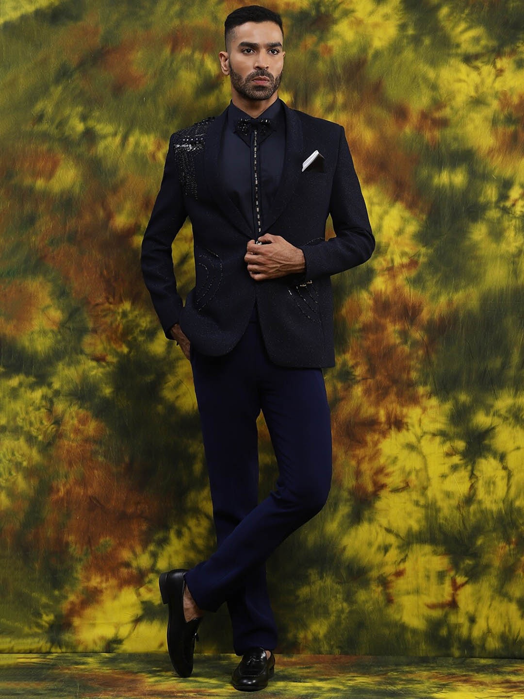 

Soniya g Embellished 4-Piece Single-Breasted Tuxedo Partywear Suit, Navy blue