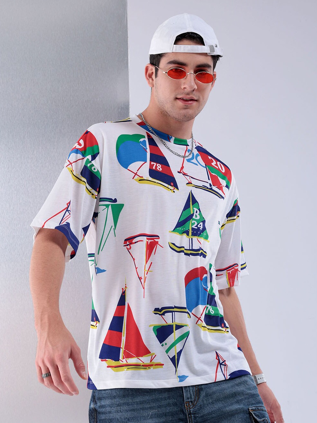 

The Indian Garage Co Conversational Printed Round Neck Oversized T-shirt, White