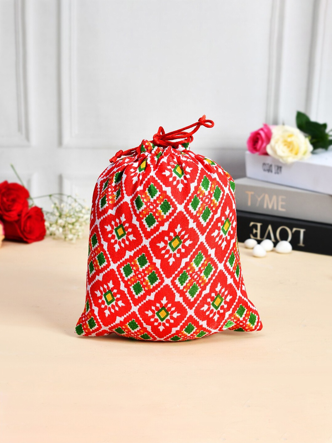

Kuber Industries Set Of 12 Printed Silk Potli Clutches, Red