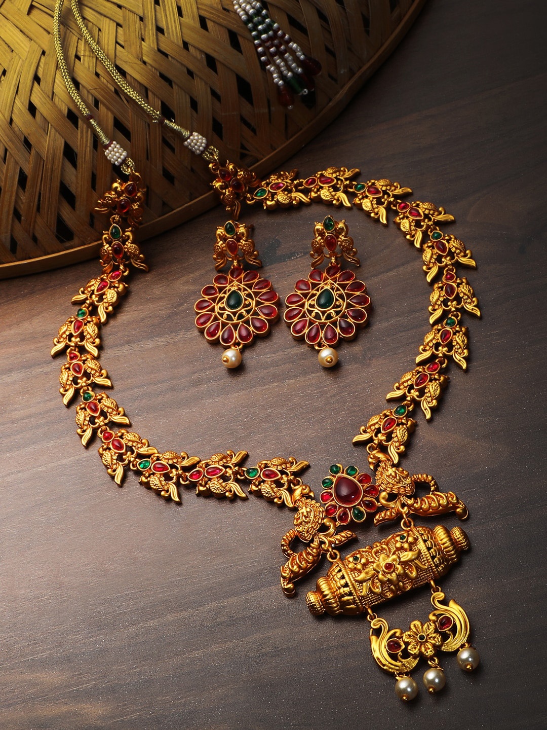 

Adwitiya Collection 24CT Gold-Plated Stones Studded & Beaded Necklace And Earrings